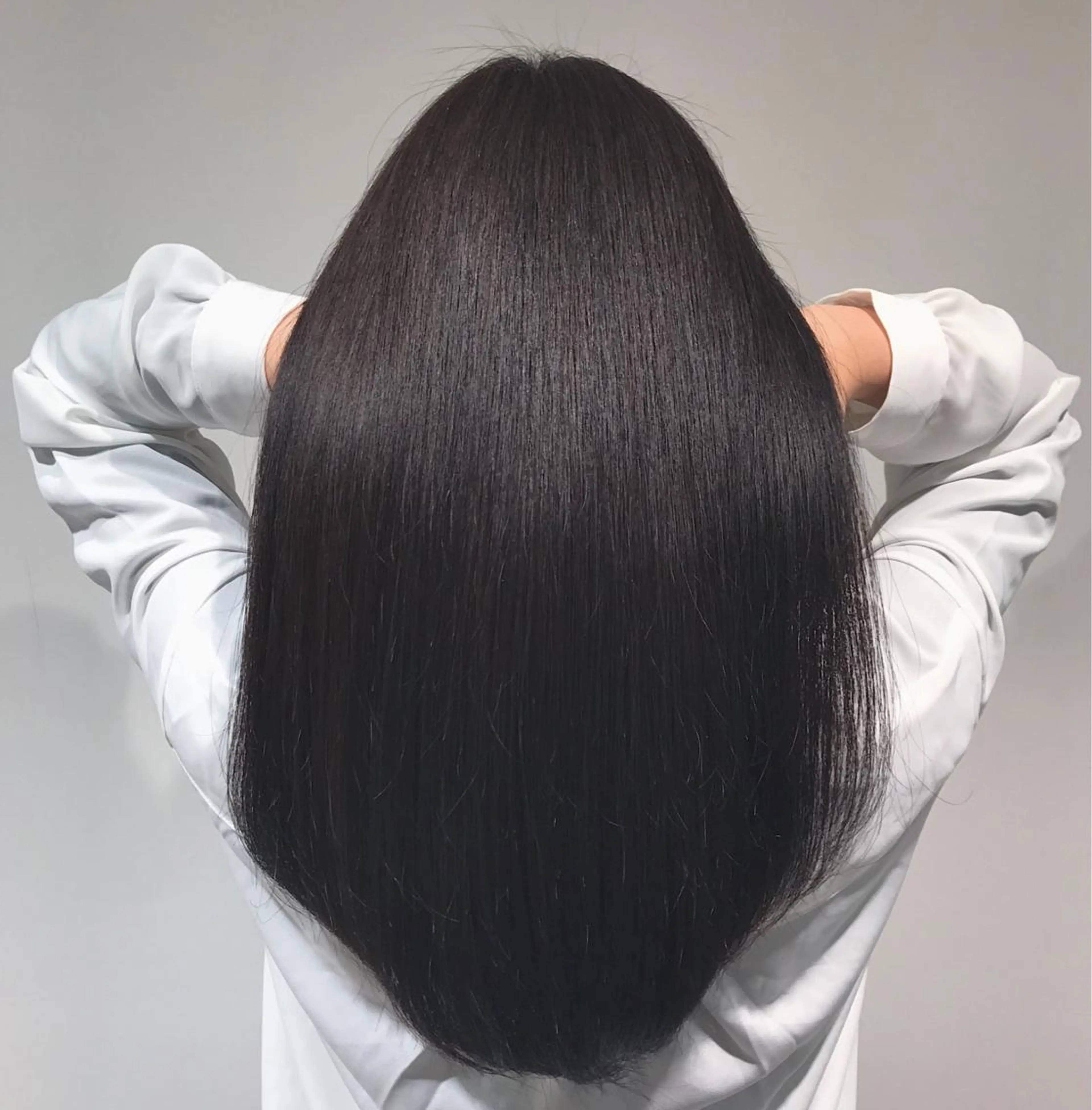 ロング カラー ヘアアレンジ Zina渋谷エリア マネージャShionのヘアスタイル