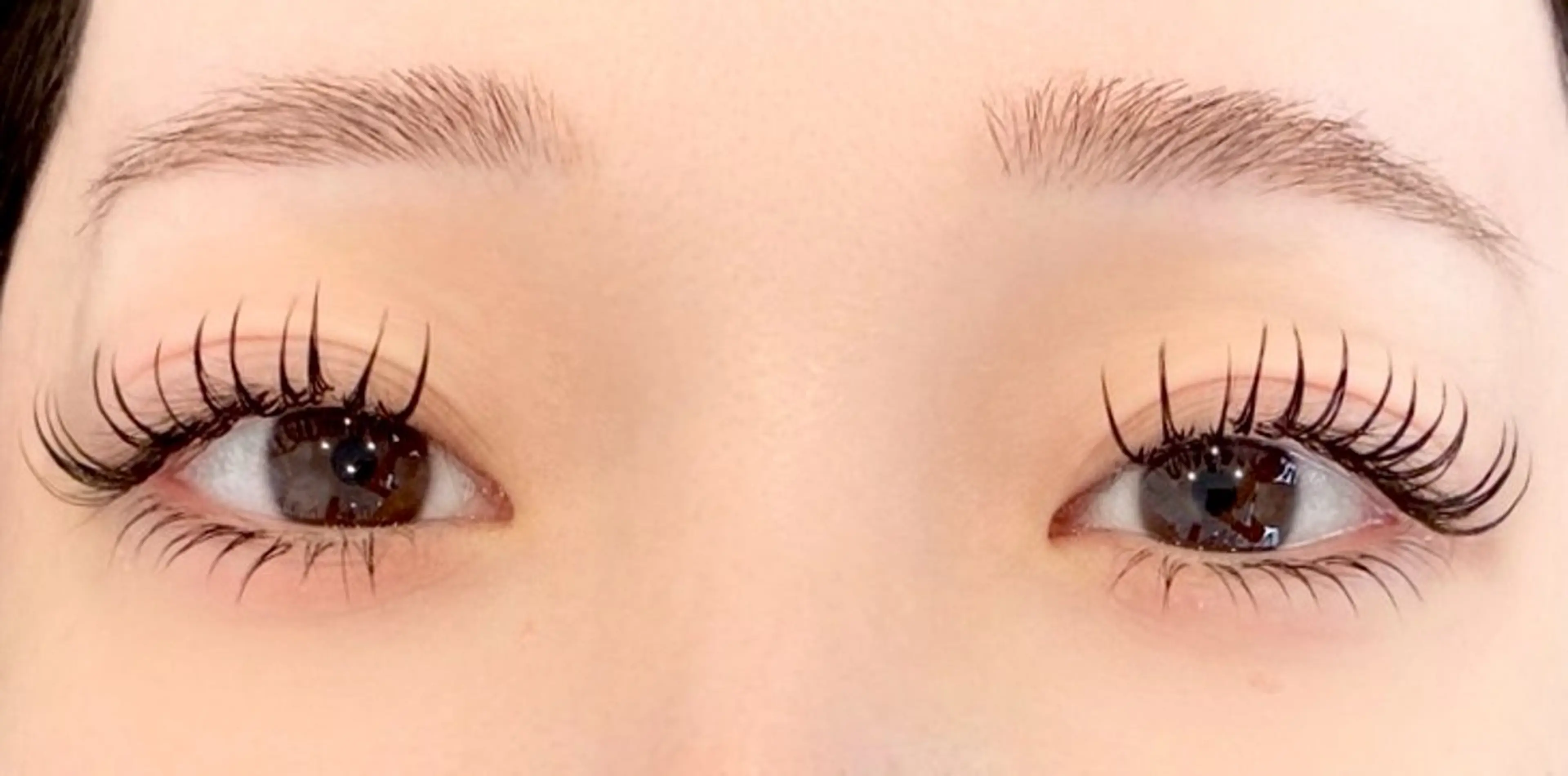 マツエク・マツパ バインドロック 下まつげエクステ Genesis Plus大津京店のネイルデザイン