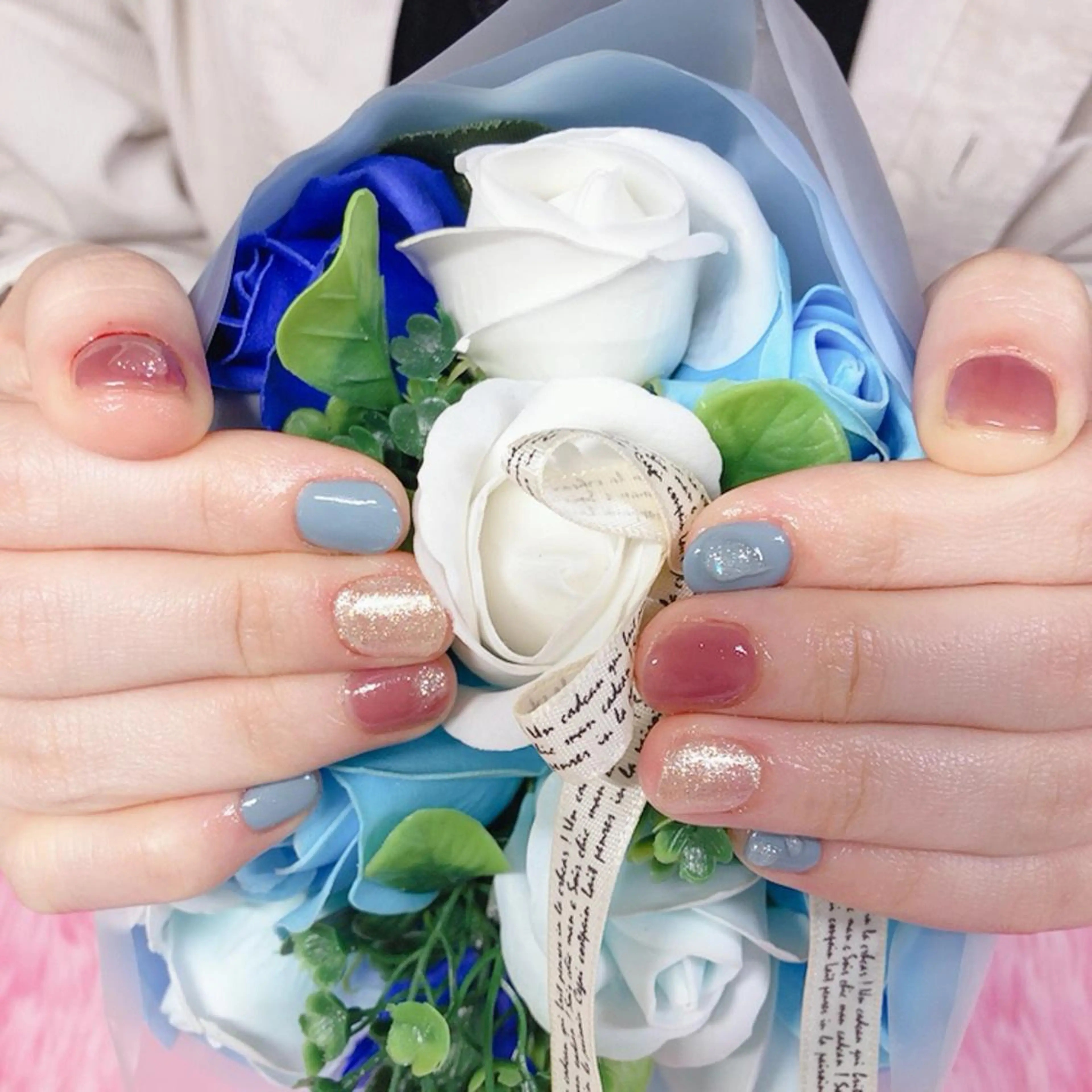 ネイル 持ち込み 奥園 良恵のネイルデザイン