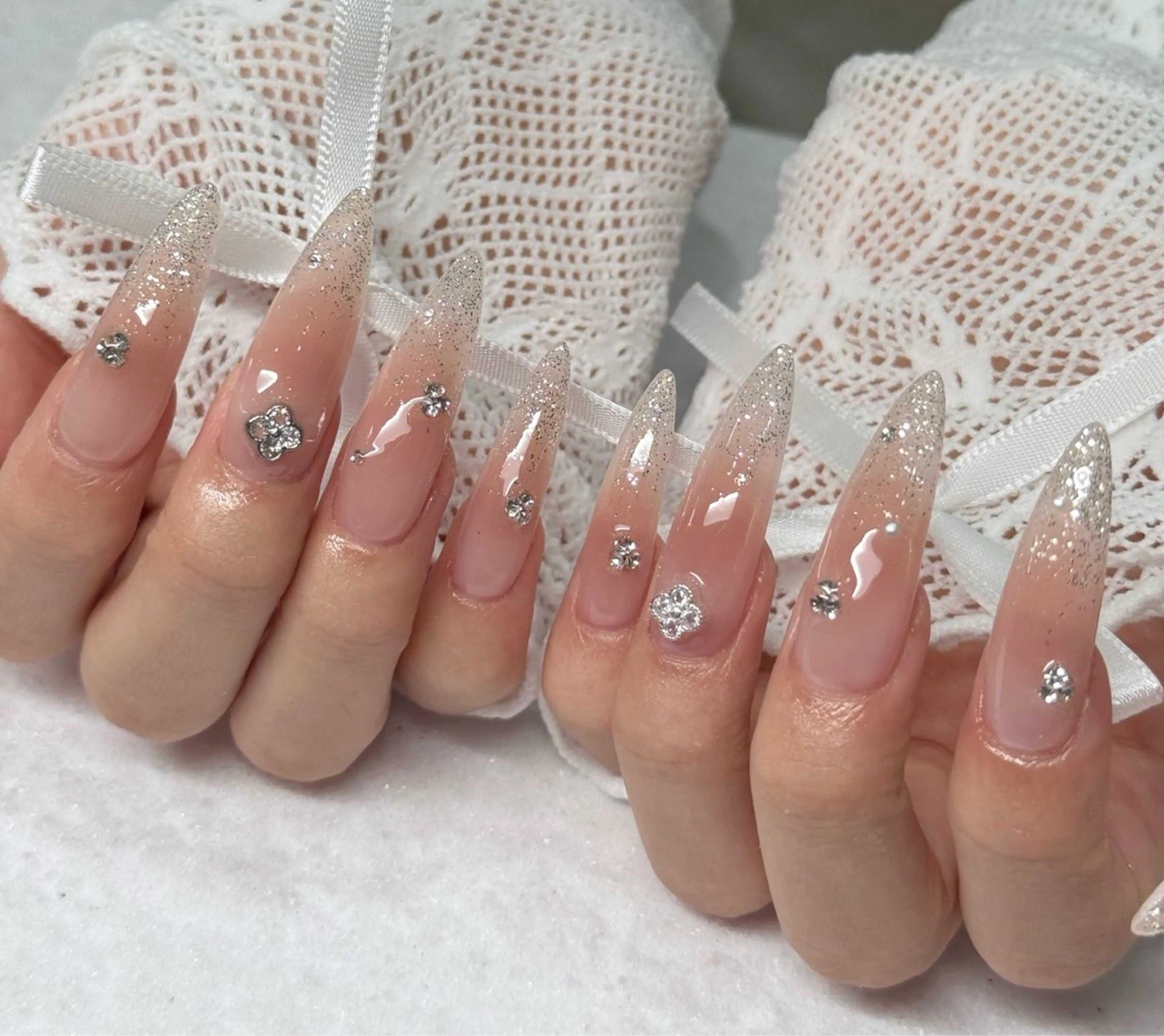 ネイル アートネイル オーロラネイル ブルー チークネイル フットネイル ハンドネイル NAILS168 新大久保店のネイルデザイン