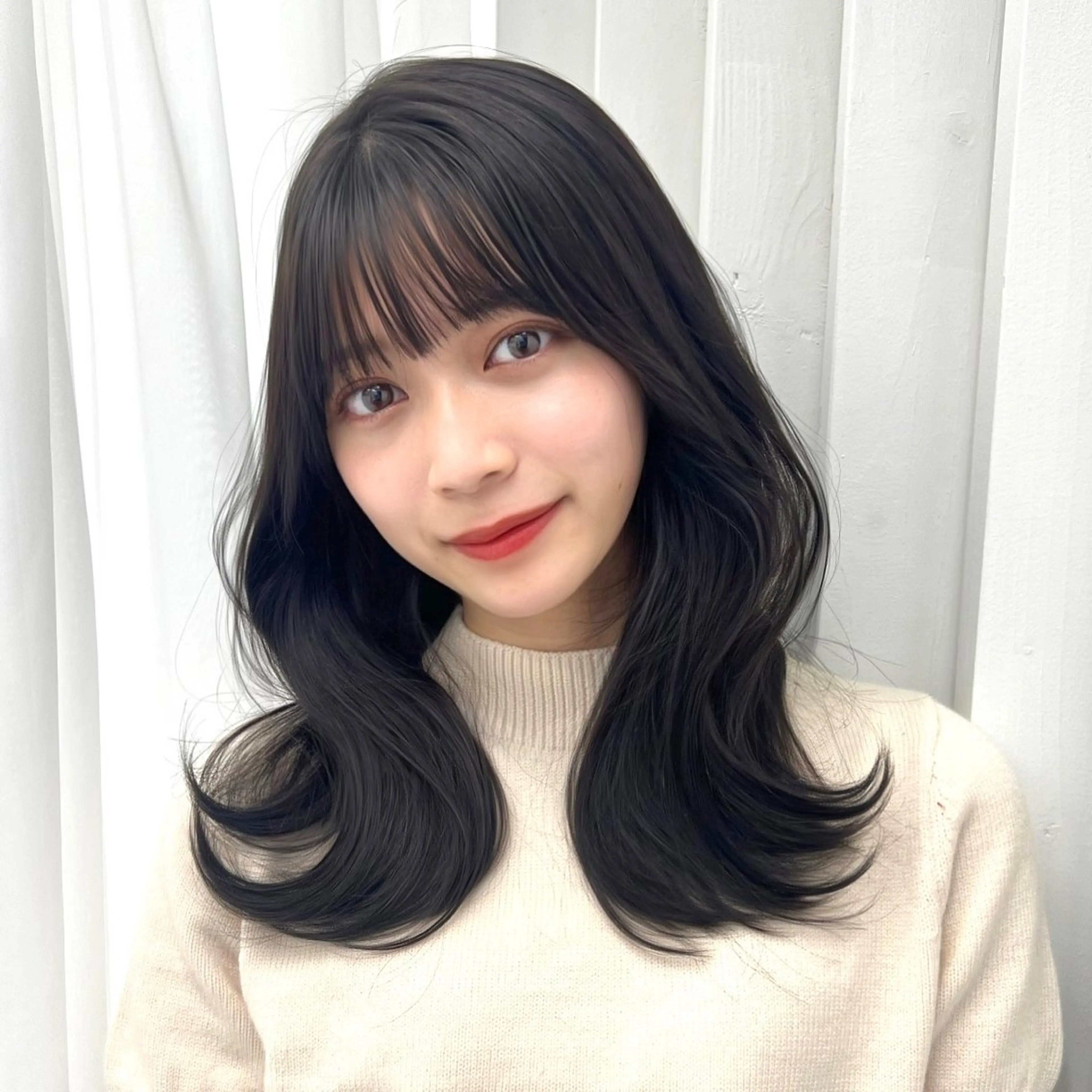 セミロング カラー 韓国ヘア♡ 顔まわりカットayaのヘアスタイル