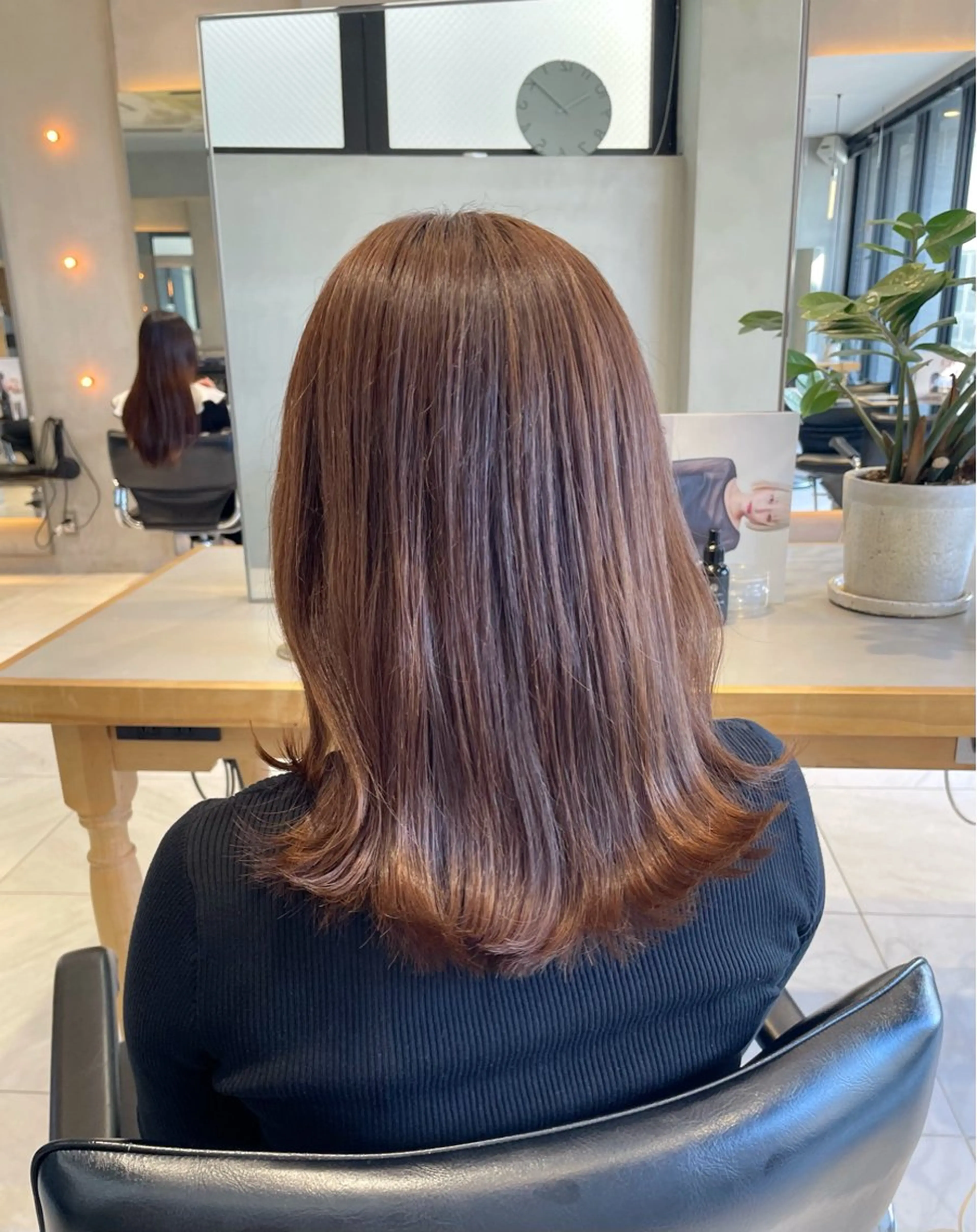 ミディアム カラー ヘアアレンジ ヘアカラー トリートメント ヘッドスパ ヘアセット 艶髪/レイヤーカット 🐣misakiのヘアスタイル