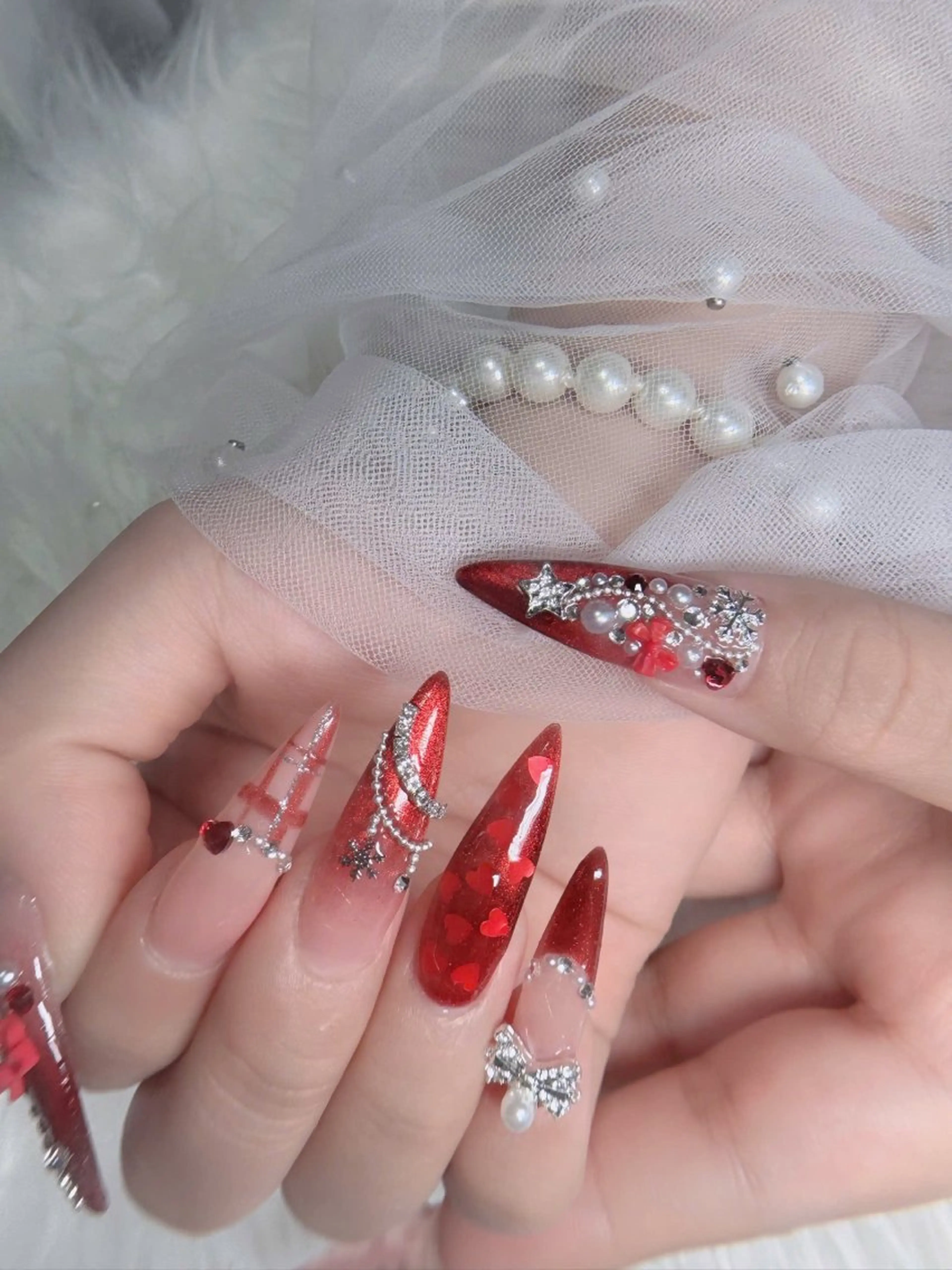 ネイル オーロラネイル フレンチネイル ジェルネイル ハロウィン キラキラネイル ハンドネイル H.baby Nail Salonのネイルデザイン