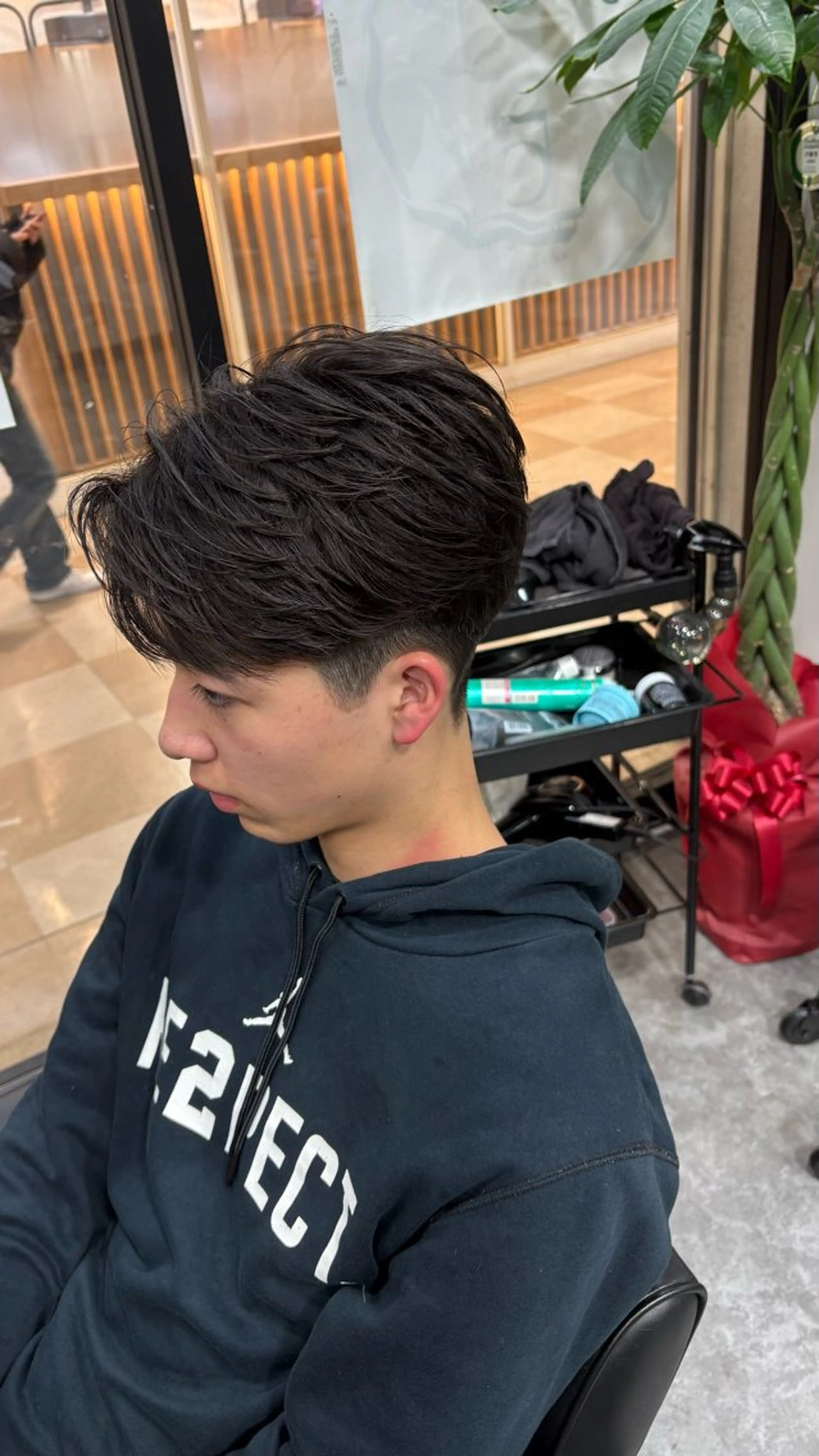 メンズ センターパート フェザーパーマ メンズパーマ Hair Salon LUCEY所属・メンズカット/パー マ/川越/成田最のヘアスタイル