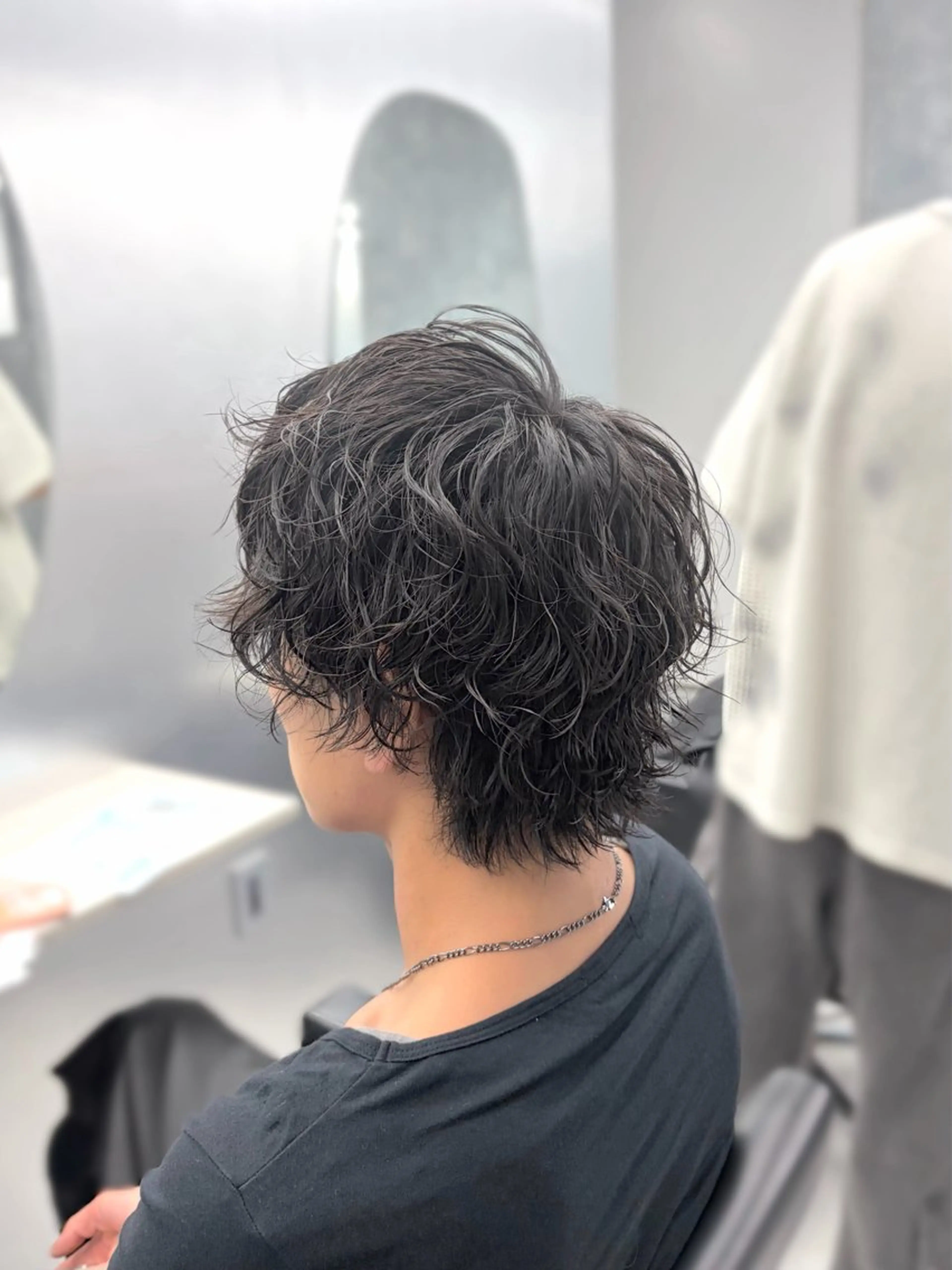 ミディアム パーマ メンズ カット パーマ トリートメント ʜᴀʀᴜᴋᴀ♱メンズ ウルフ/ブリーチのヘアスタイル