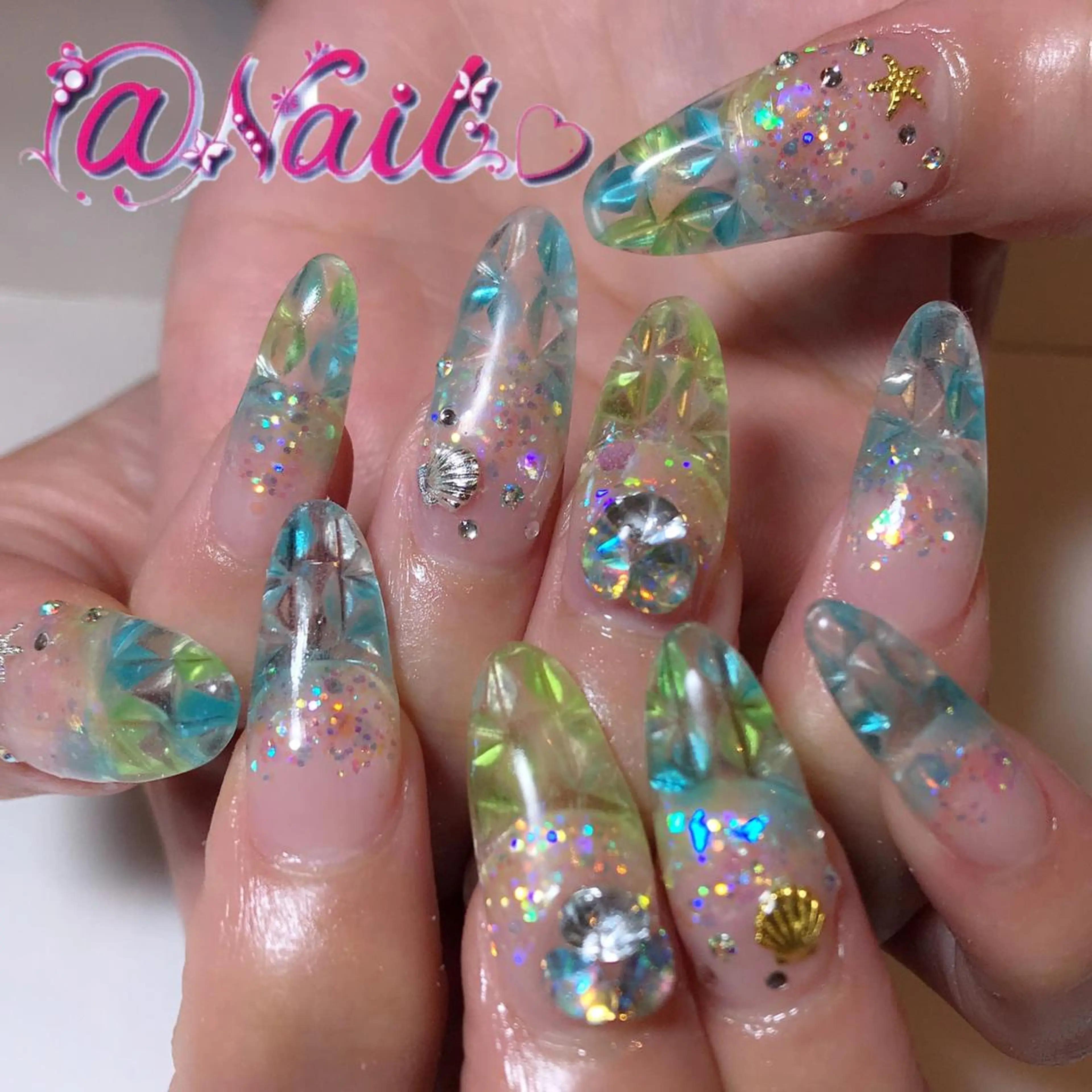 ネイル 小尾 栞のネイルデザイン