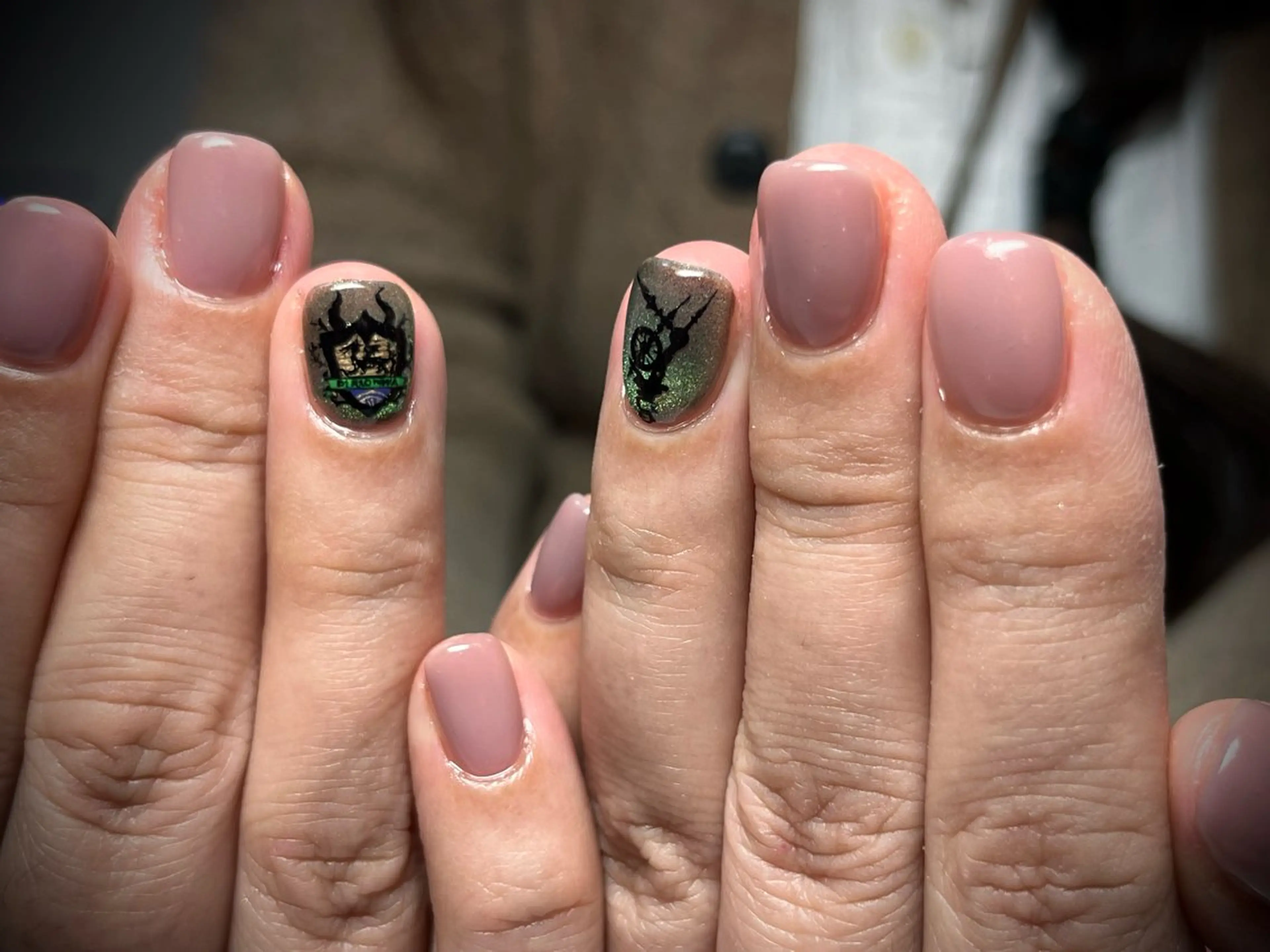 ネイル ジェルネイル マグネットネイル ショートネイル himitsu kichiのネイルデザイン