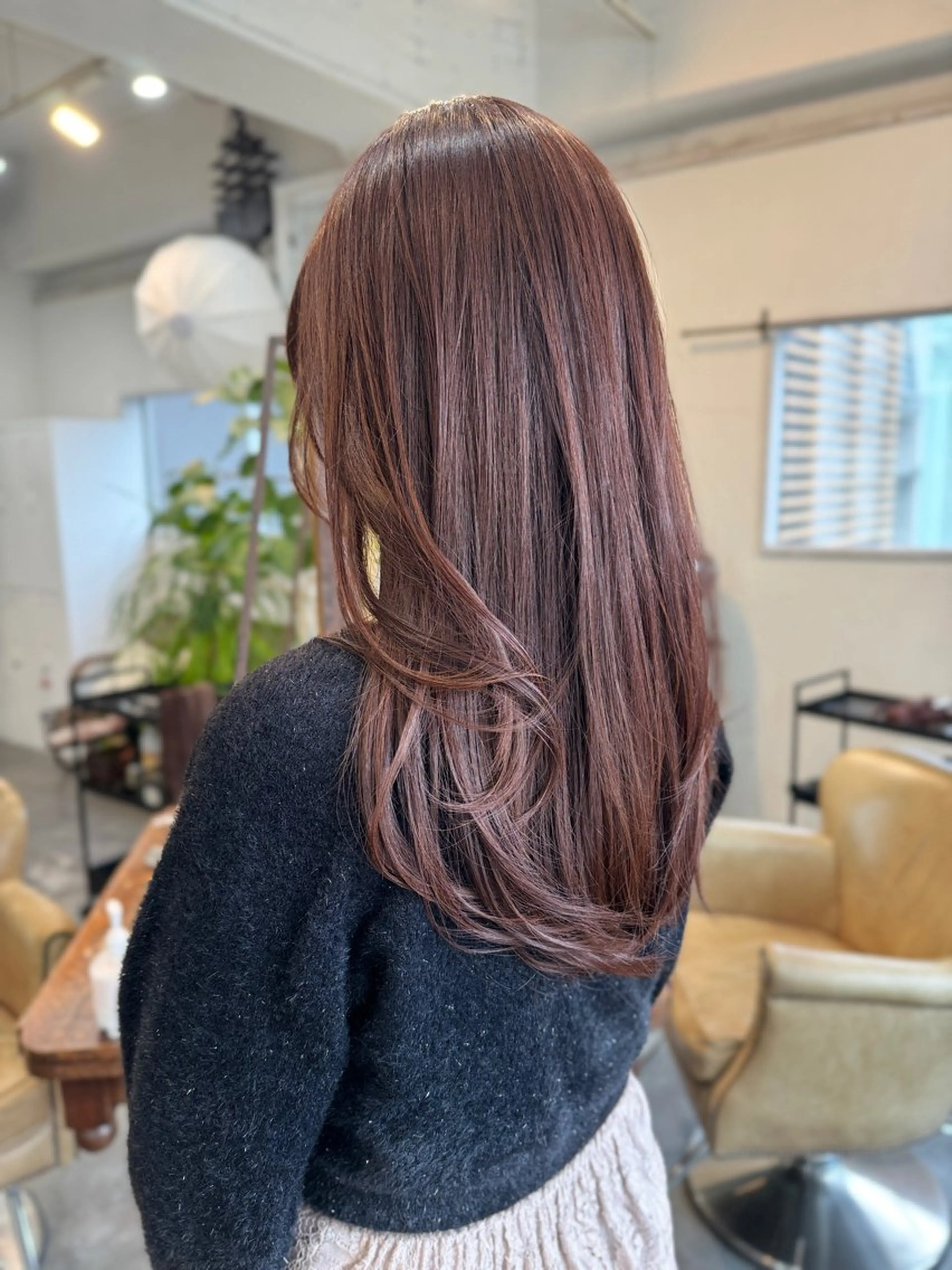 ロング カラー 🌟学割クーポン多数 すがわら🌟のヘアスタイル