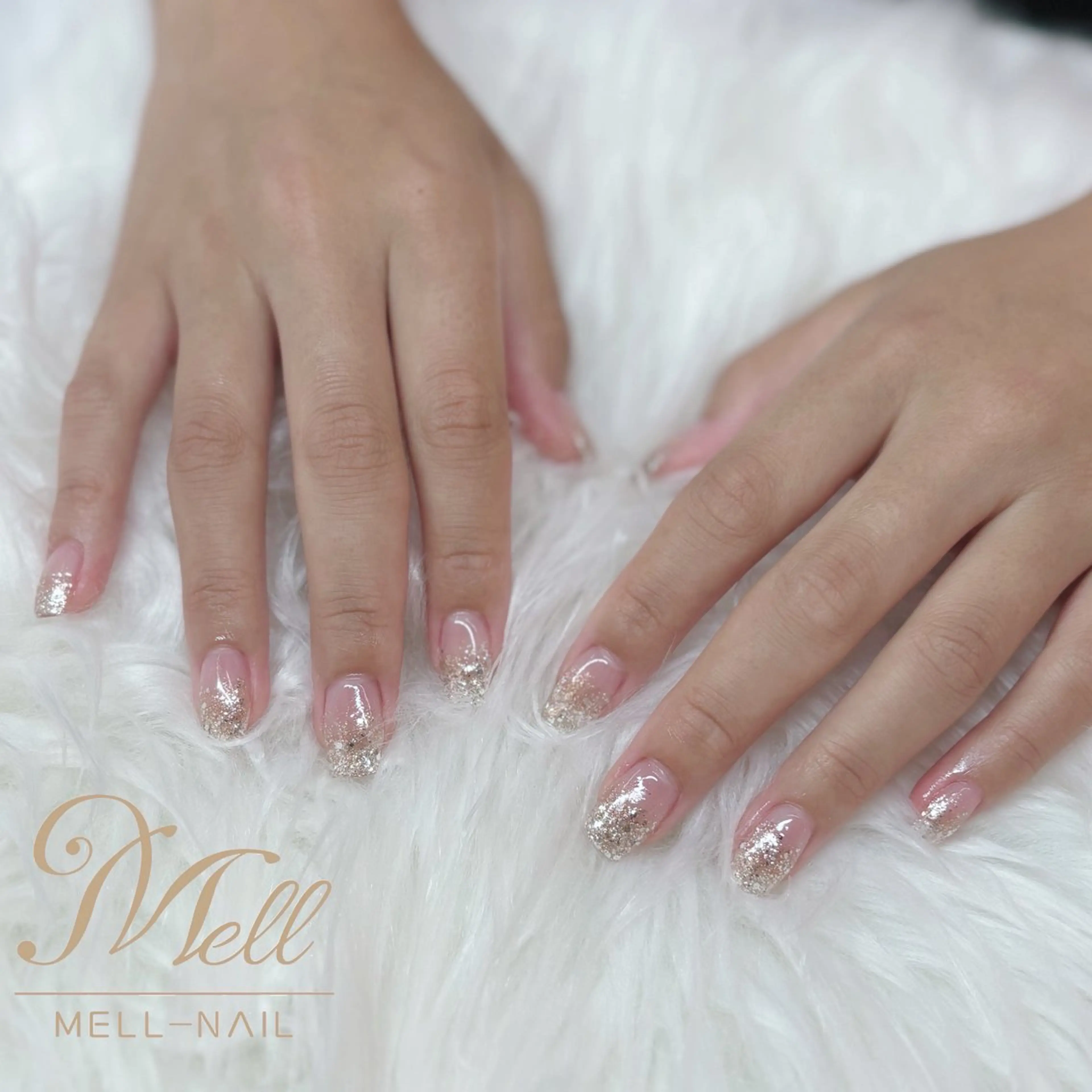 ミディアム Aimi. MELL-NAILのネイルデザイン