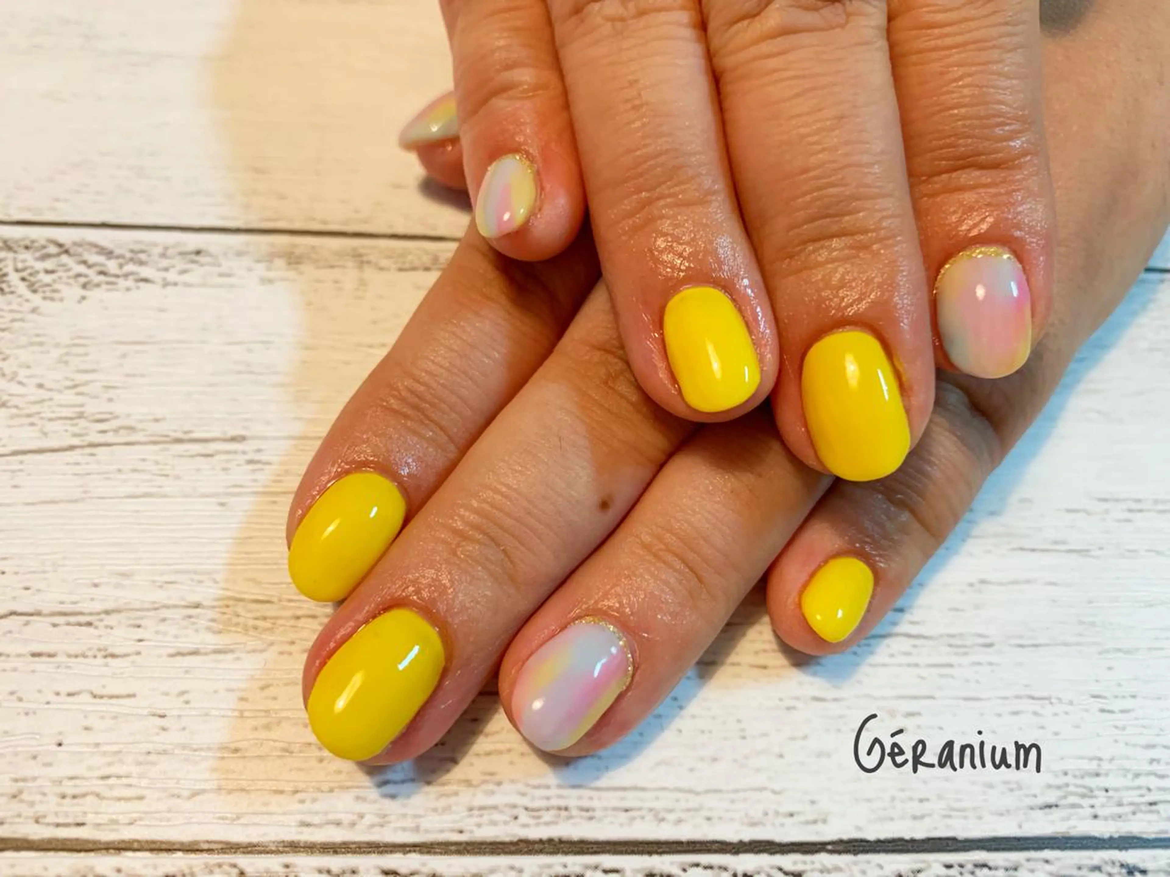 ネイル アートネイル ハンドネイル フットネイル GéRanium Harukaのネイルデザイン