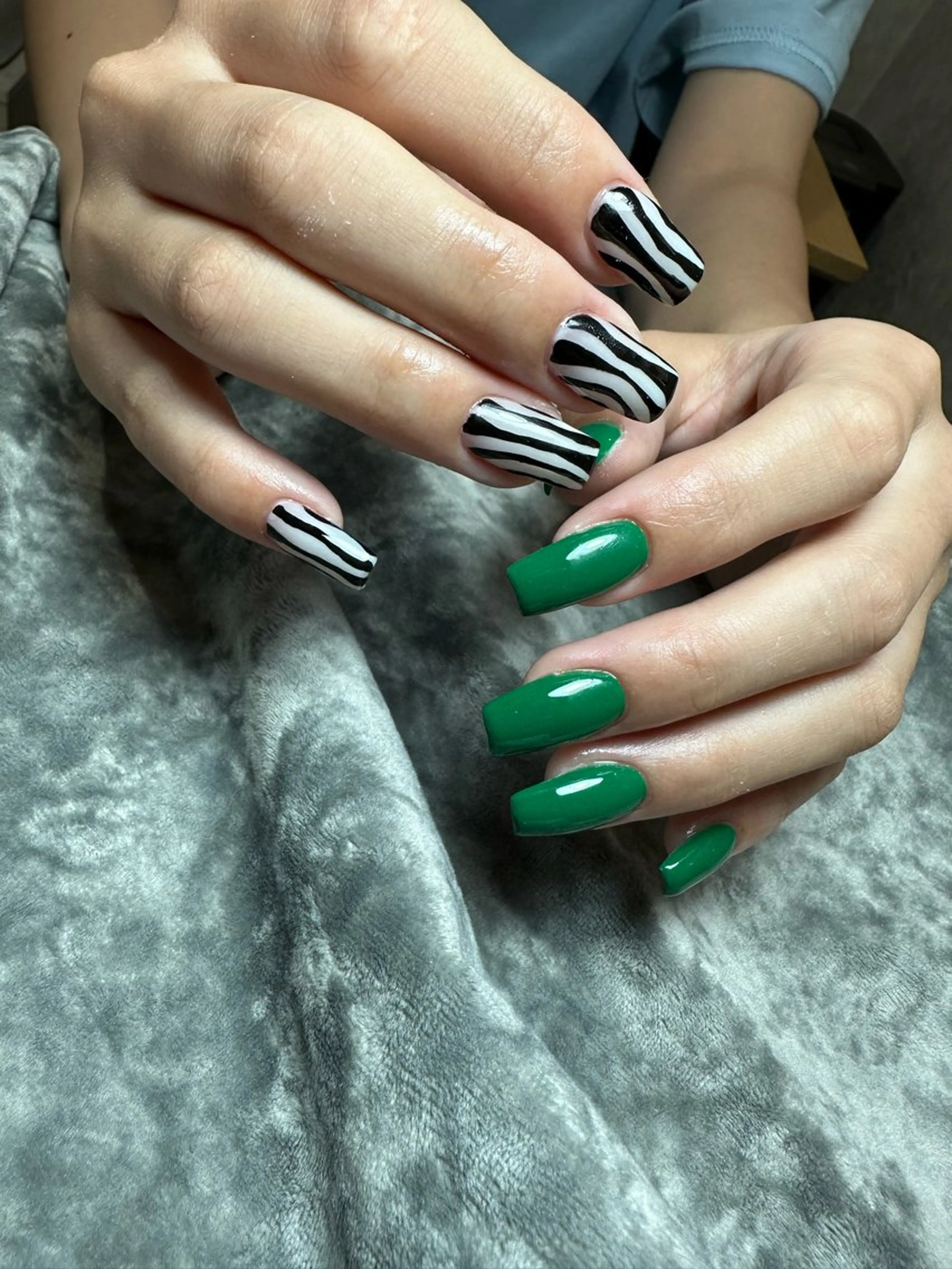 ネイル ハンドネイル ou's nail salon所属・小林 桜のネイルデザイン