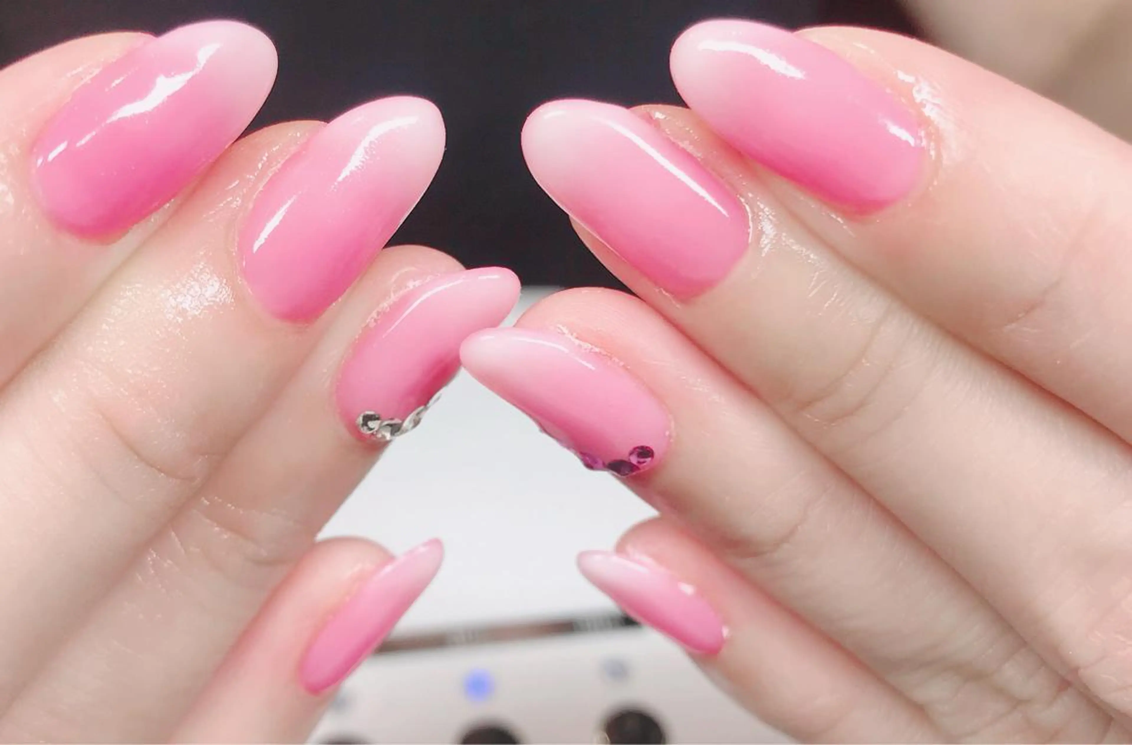 ネイル ニュアンスネイル🌈 MYU Nailsのネイルデザイン