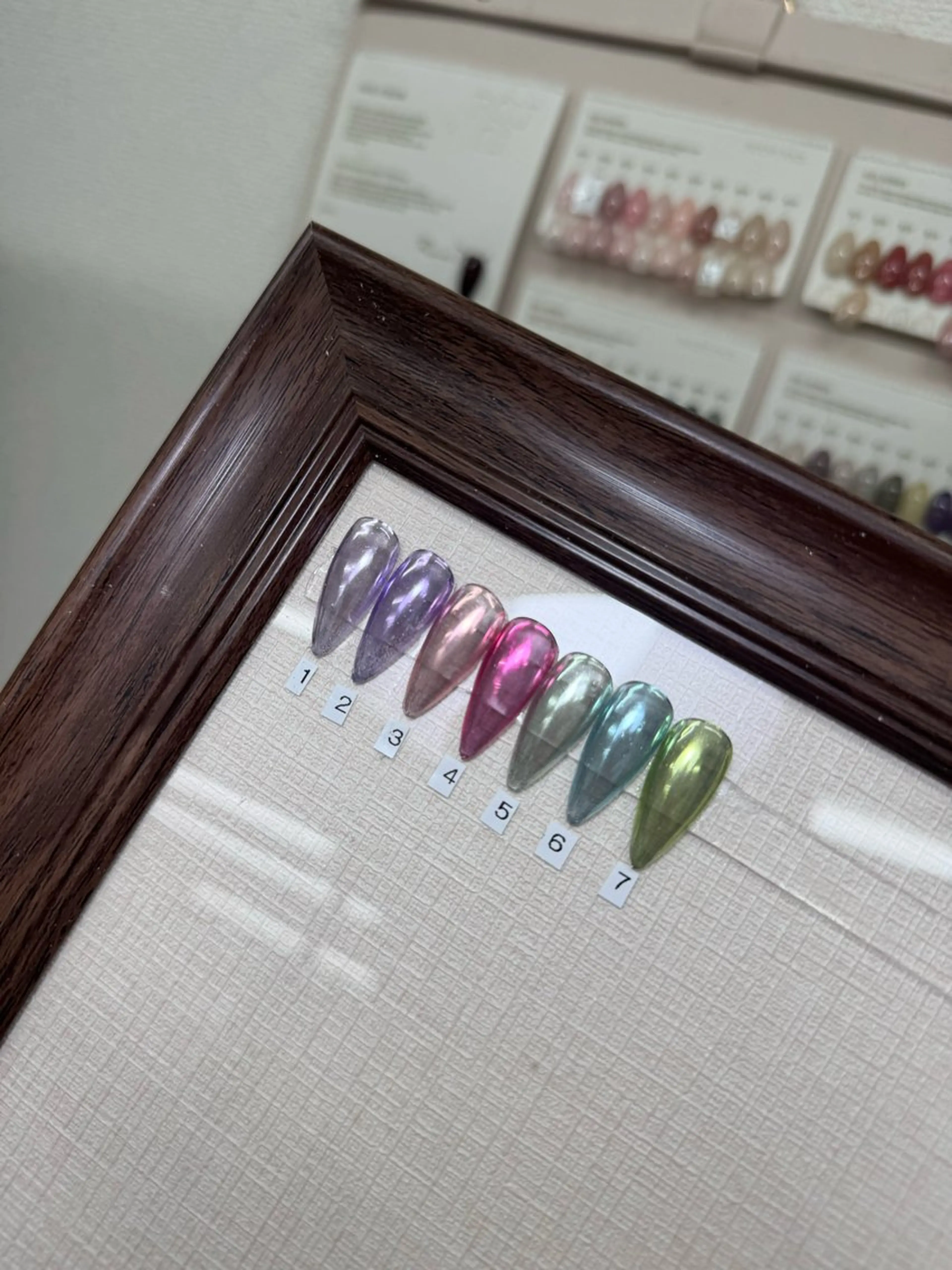 ネイル ミラーネイル lucky nail 歌舞伎町のネイルデザイン