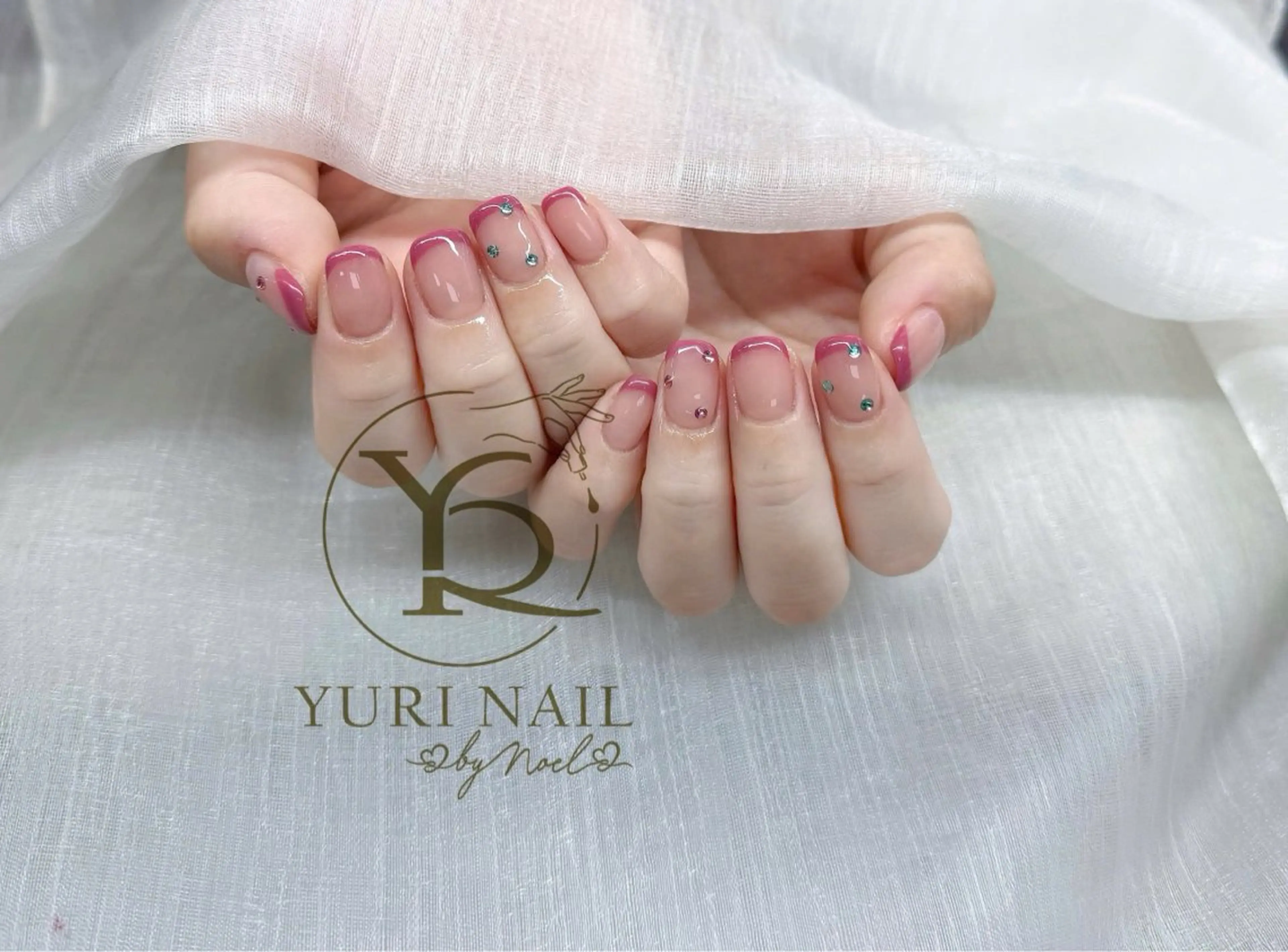 ネイル ハンドネイル フットネイル ハンドケア YURI Nail NARITAのネイルデザイン