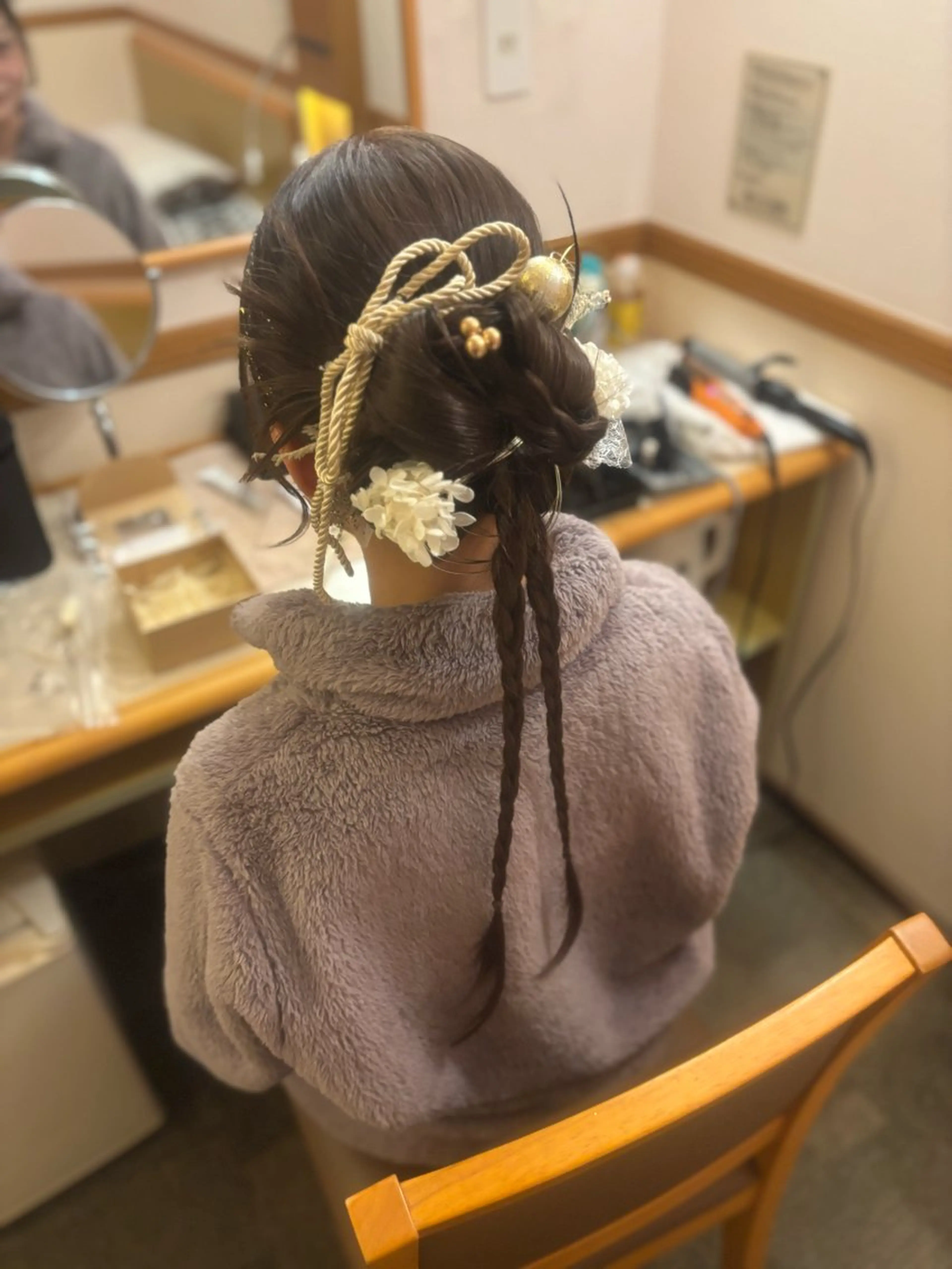 ヘアアレンジ 成人式 ✨透明感艶カラー ✨💍Yuri💍のヘアスタイル