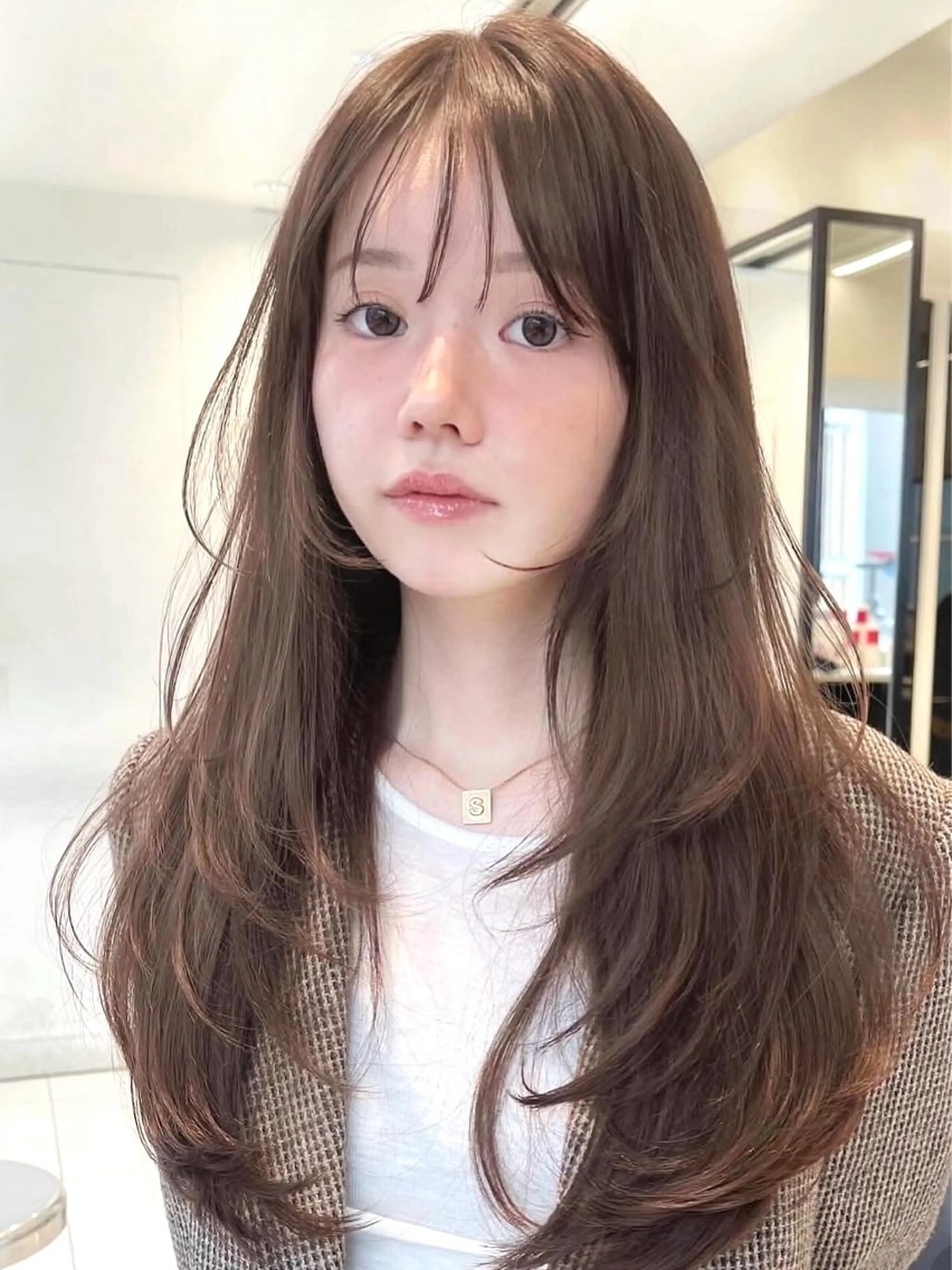 ロング レイヤーカット 小顔カット 似合わせレイヤー ＆透明感カラーのヘアスタイル