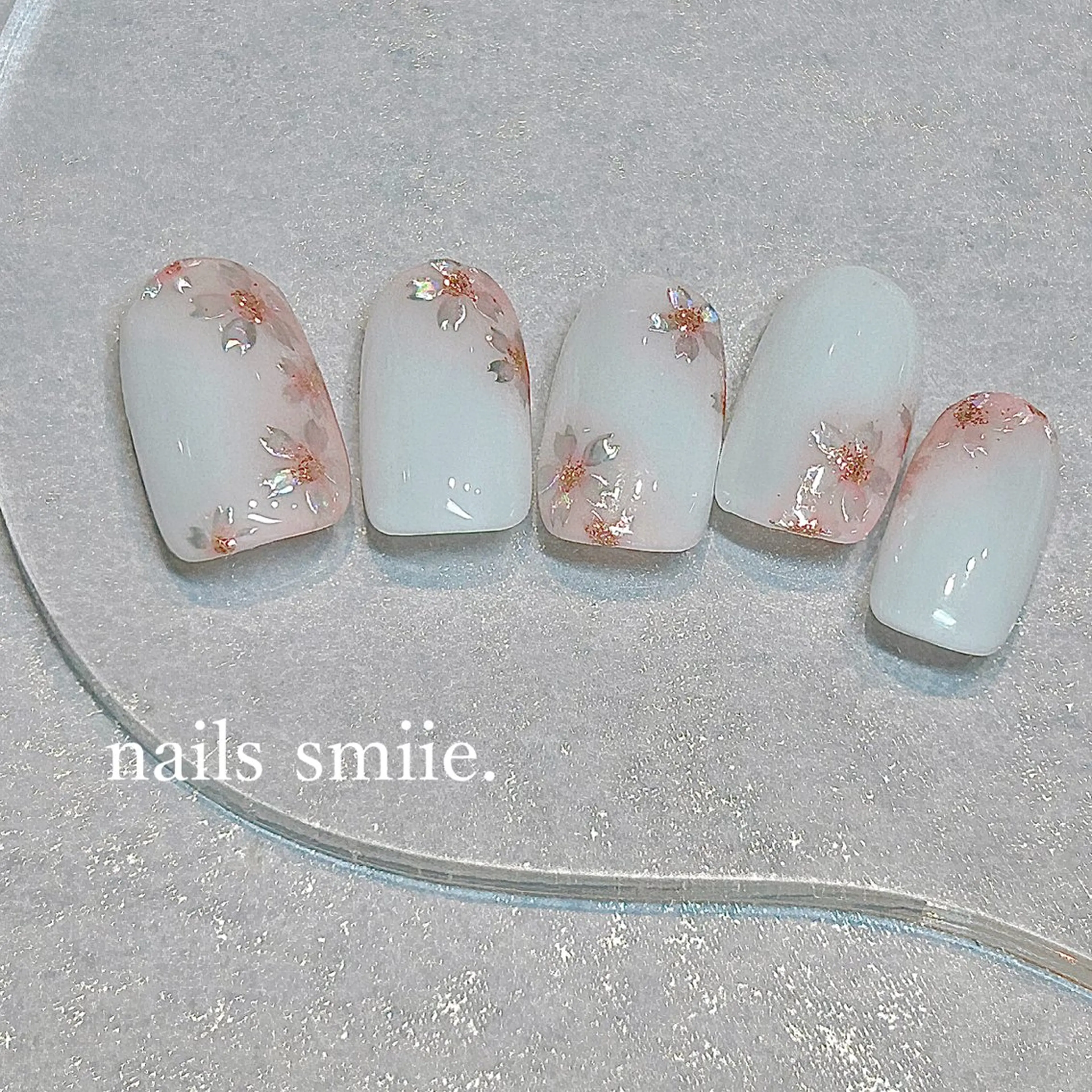 ネイル nails smiie.のネイルデザイン