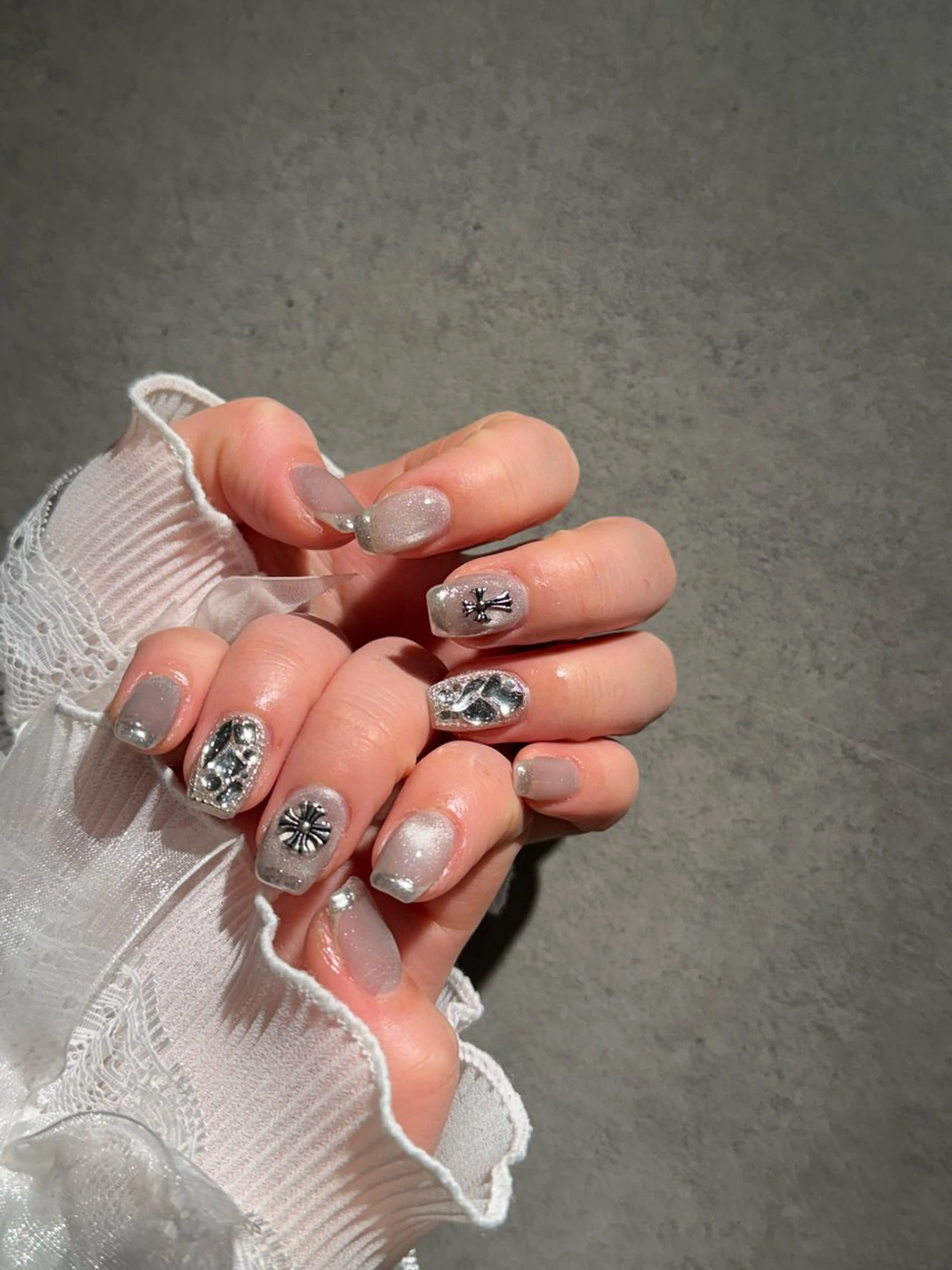 ネイル I-nailロング /ワンホン/キラキラのネイルデザイン