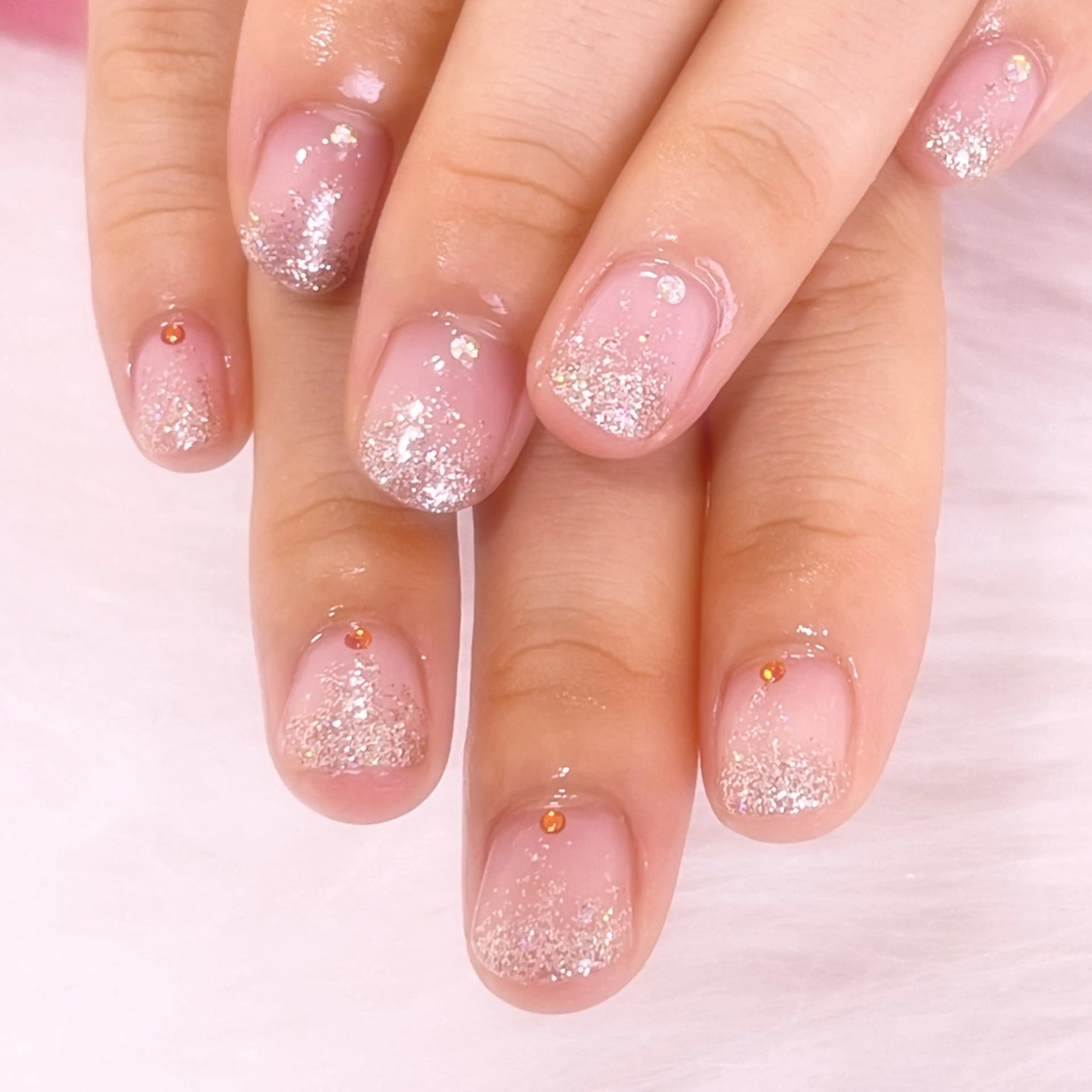 ネイル ストーンネイル ハンドネイル 梅島の ネイル屋さんのネイルデザイン