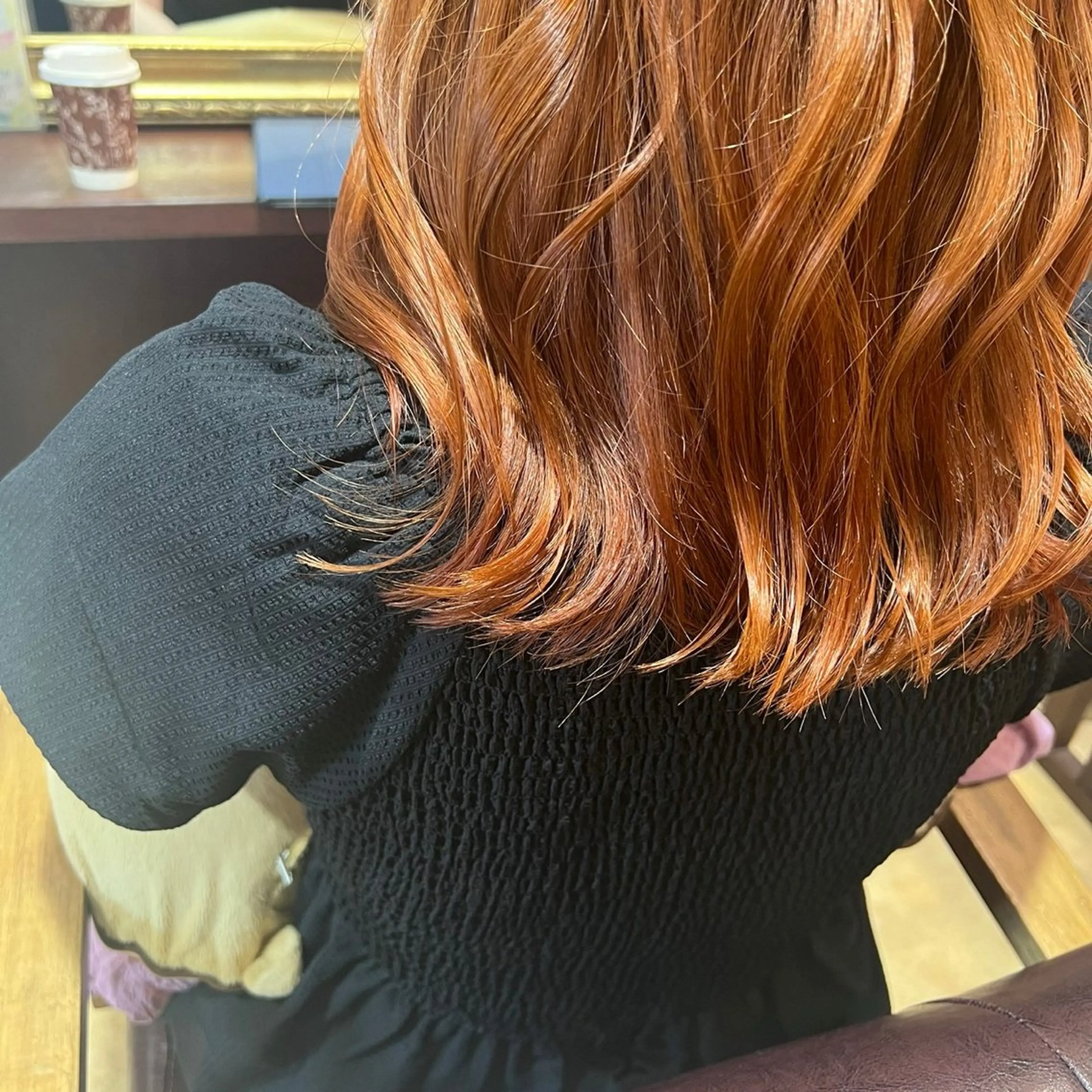 ミディアム カラー ブリーチ オレンジ ヘアカラー 野崎 桃実のヘアスタイル