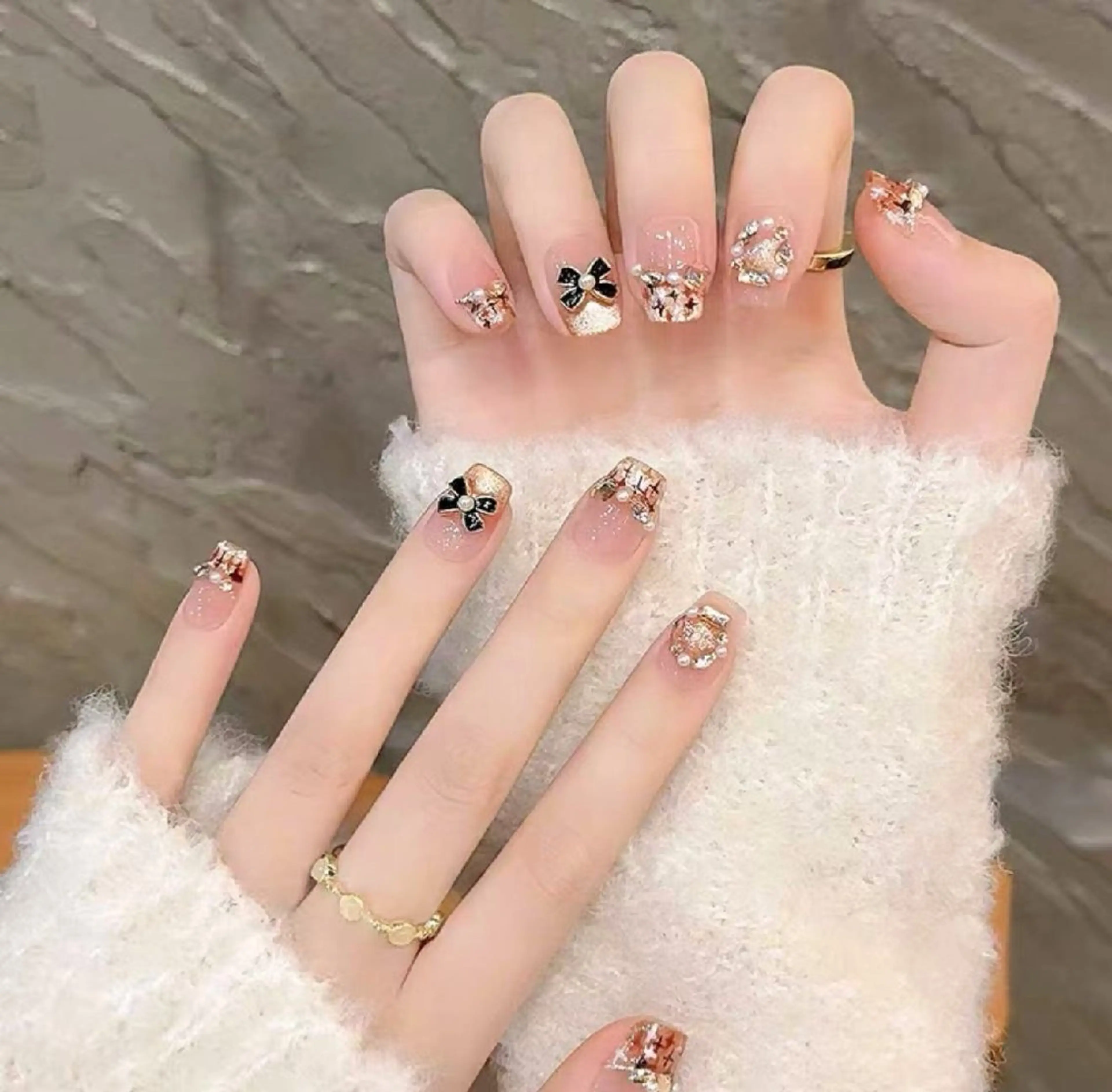 ネイル マグネットネイル 持ち込み オフィスネイル シンプルネイル ワンホンネイル ハンドネイル 佐田 美香のネイルデザイン