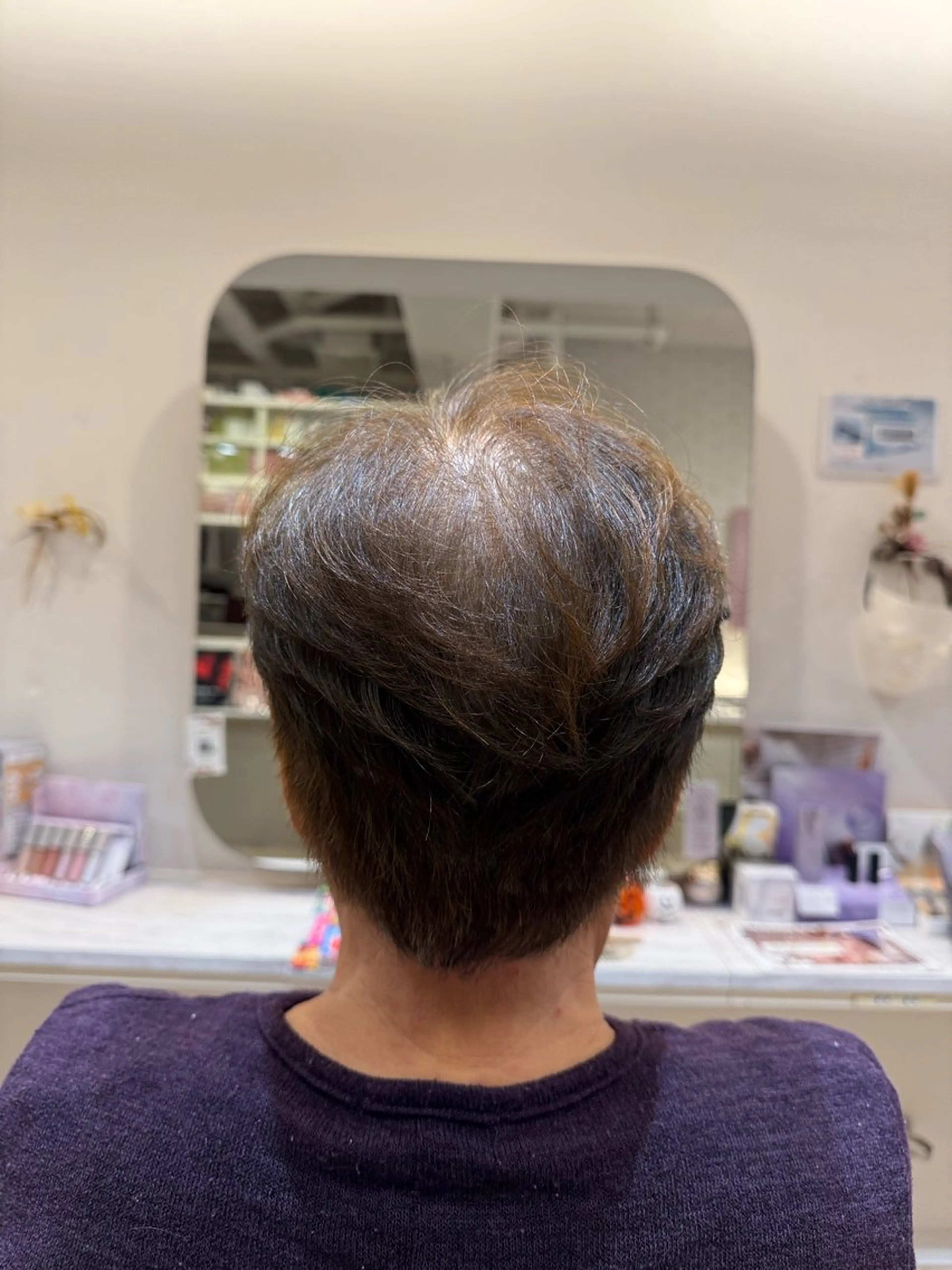 カット+カラー(グレーカラー/ブリーチなしワンカラー)の写真