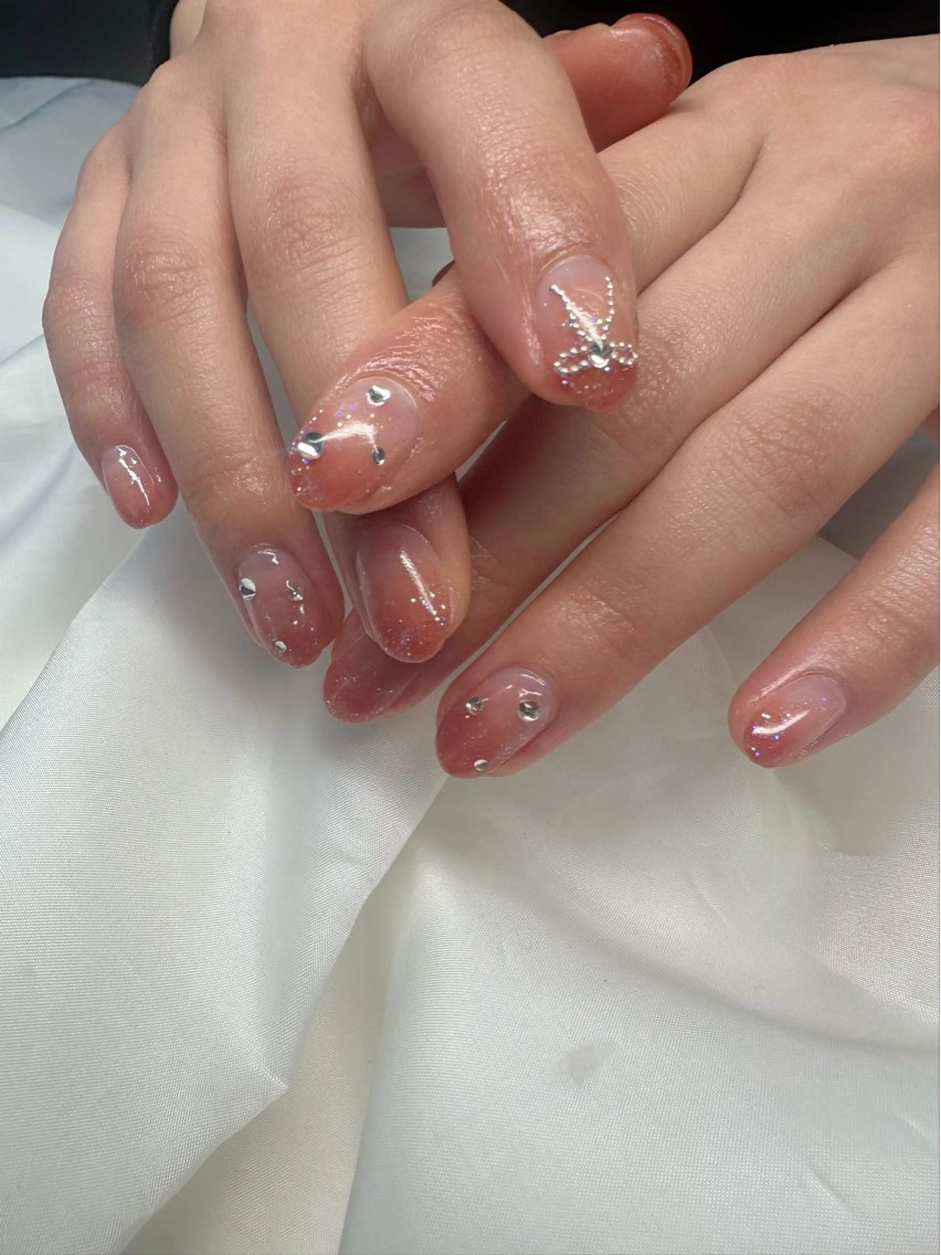 ネイル オーロラネイル クリアネイル グラデーション 氷ネイル・うるうるネイル 韓国ネイル 🪞KAPE NAIL 🪞のネイルデザイン