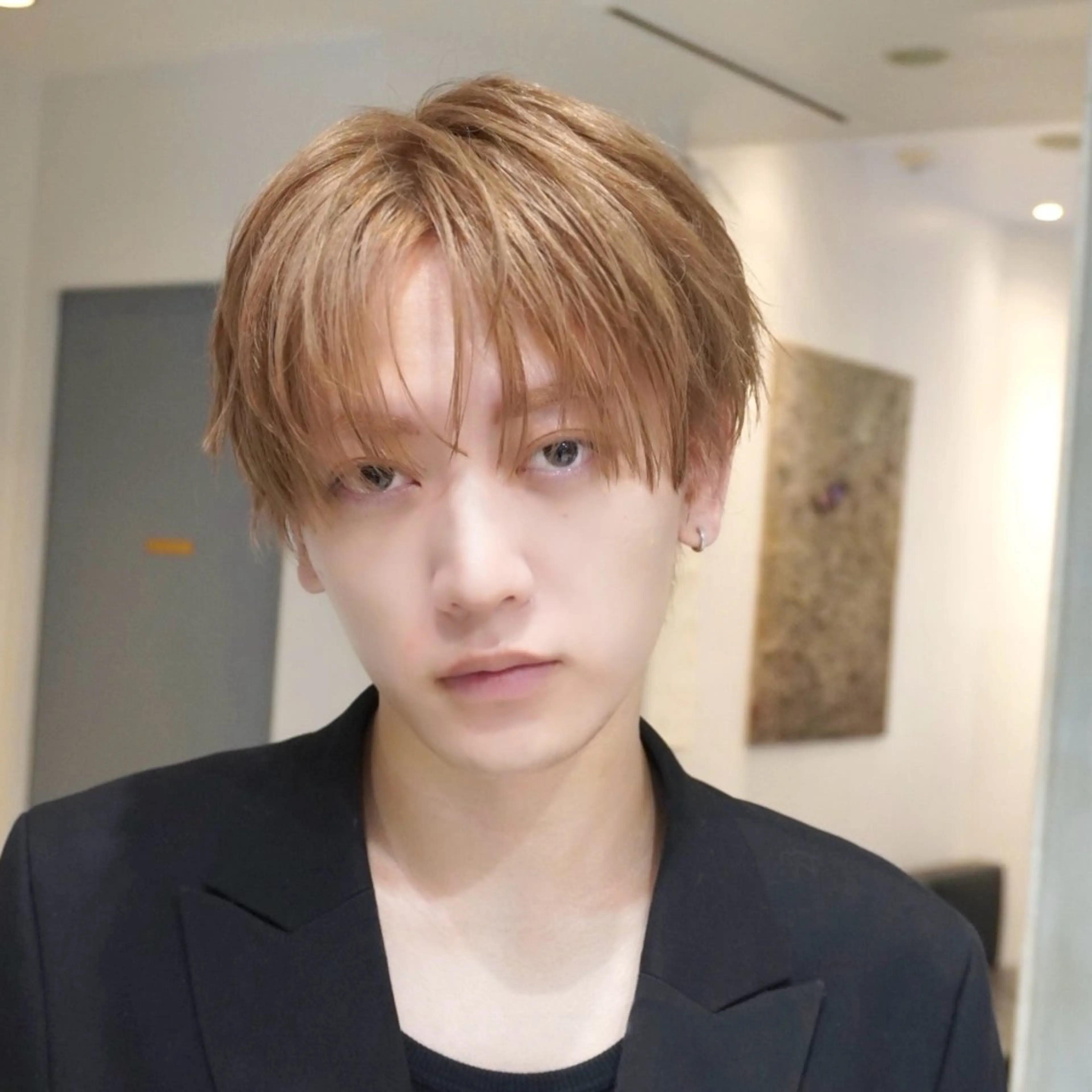 ショート カラー メンズ カット ヘアカラー 岡田大志🇰🇷 中/韓メンズヘアのヘアスタイル