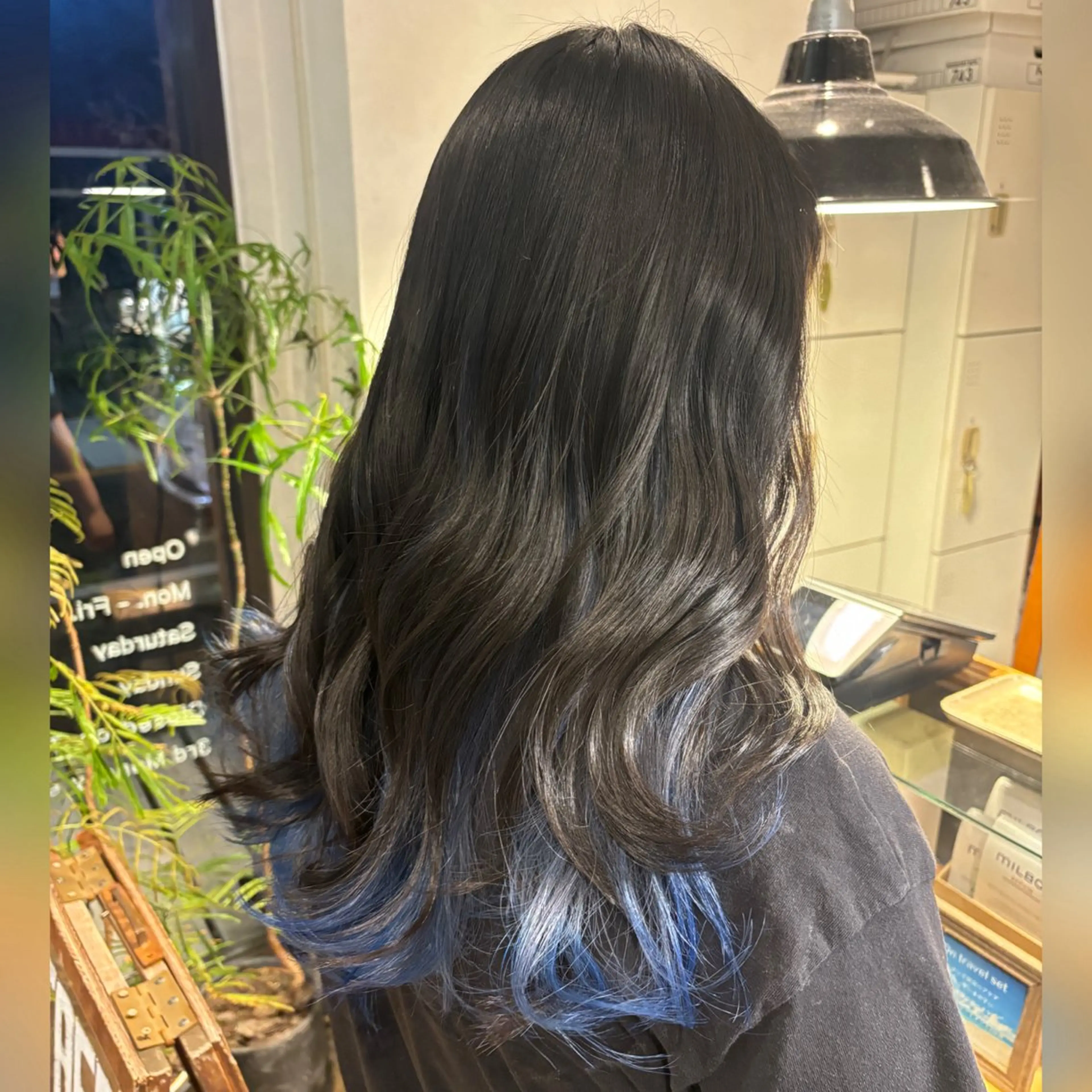 ロング カラー ブルーカラー TSUBASA 🪽のヘアスタイル