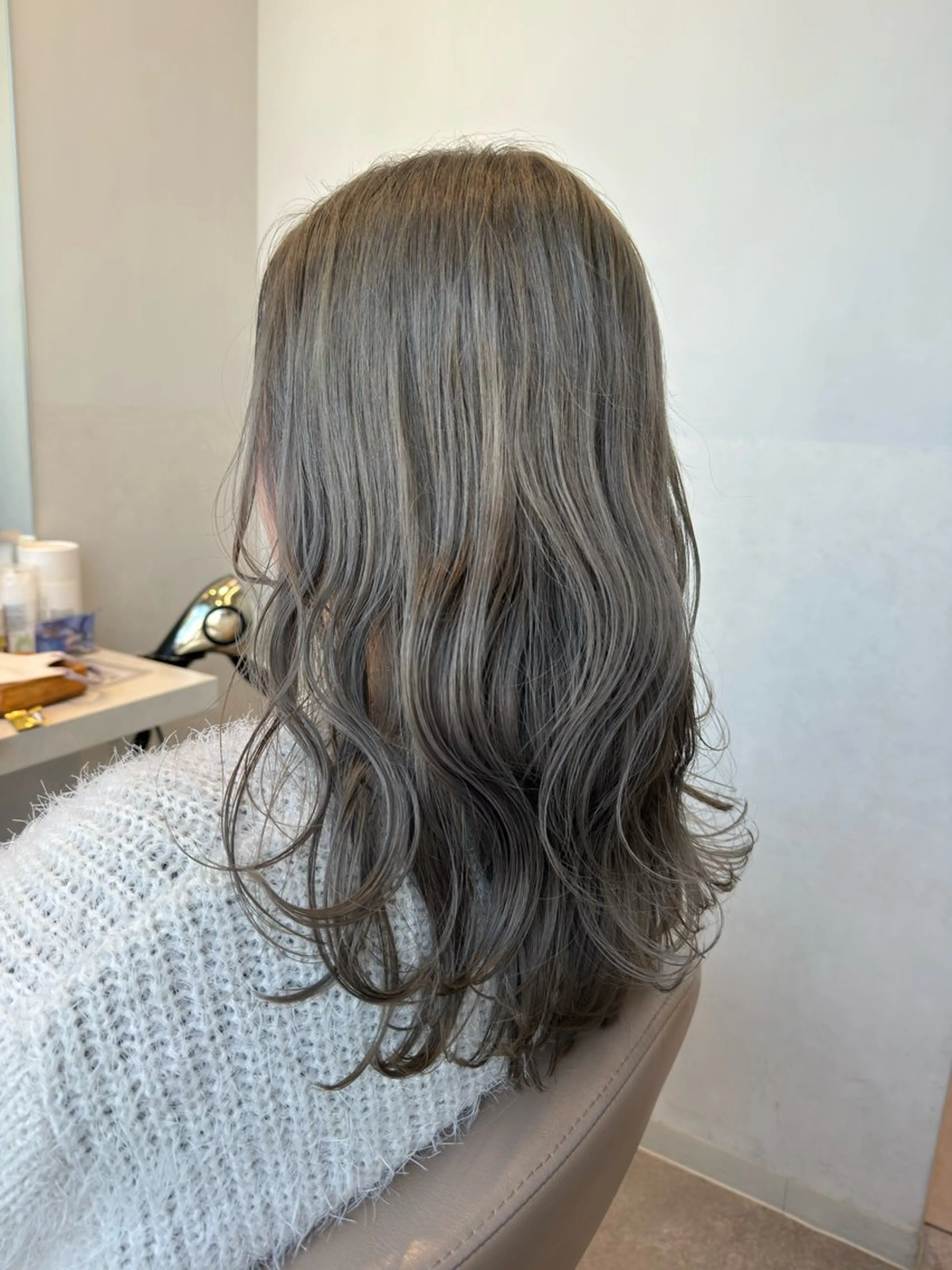 セミロング カラー 🍇おぐら めぐみ🍇のヘアスタイル