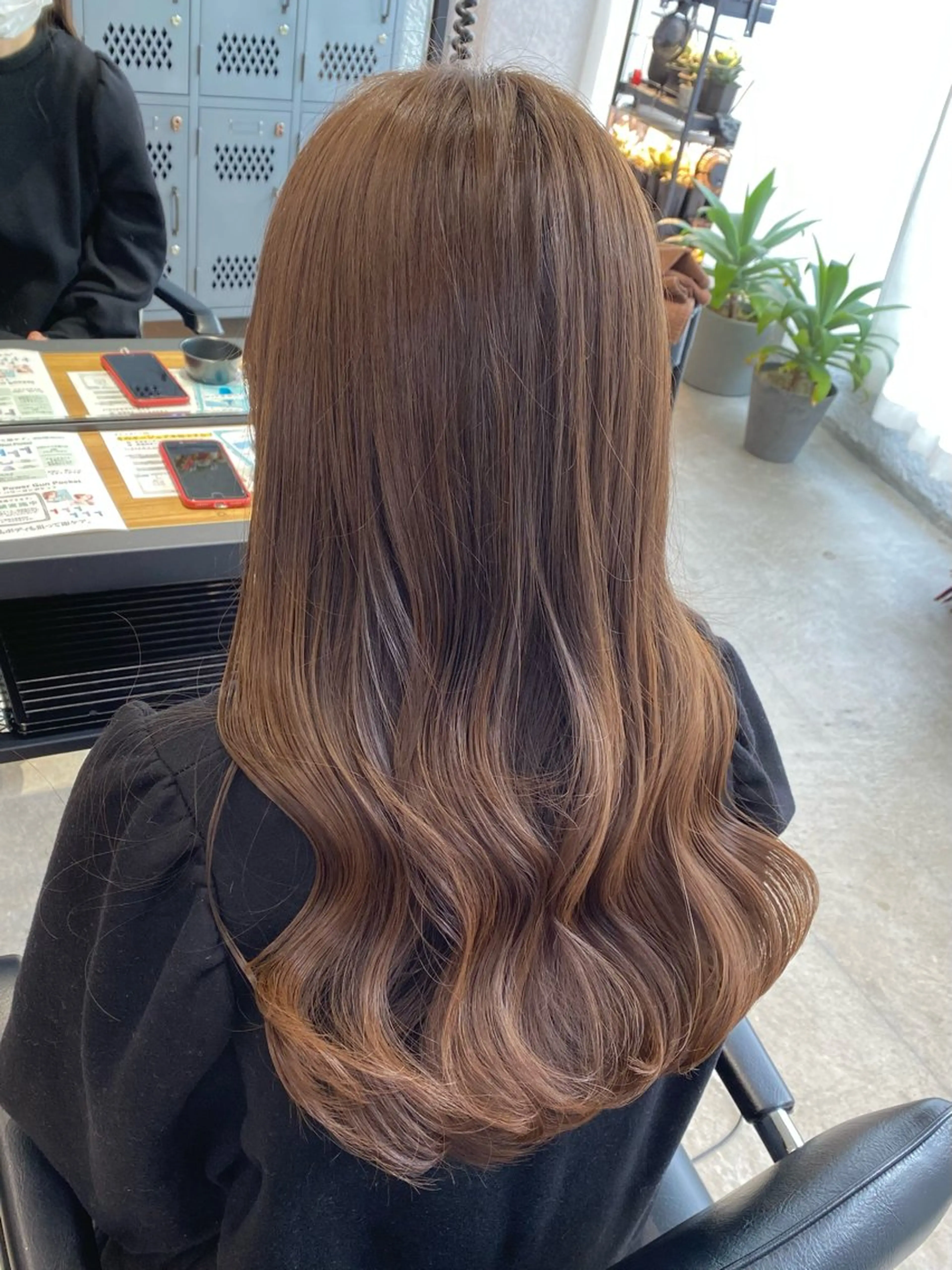 ロング カラー ブラウンカラー 透明感カラー カットの天才？？山口 瑳未のヘアスタイル