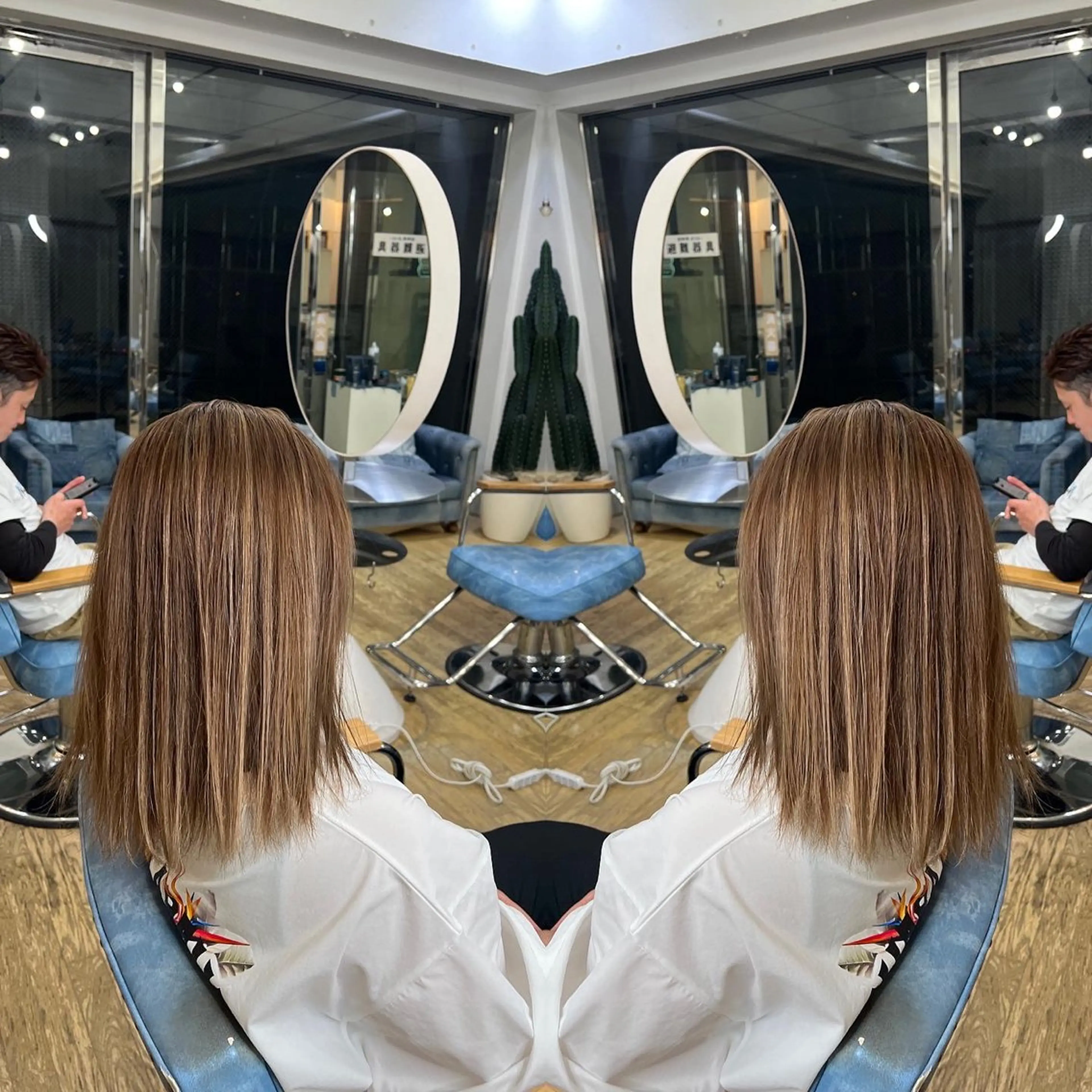 セミロング カラー ハイライト/レイヤー /ハイトーン/AOIのヘアスタイル