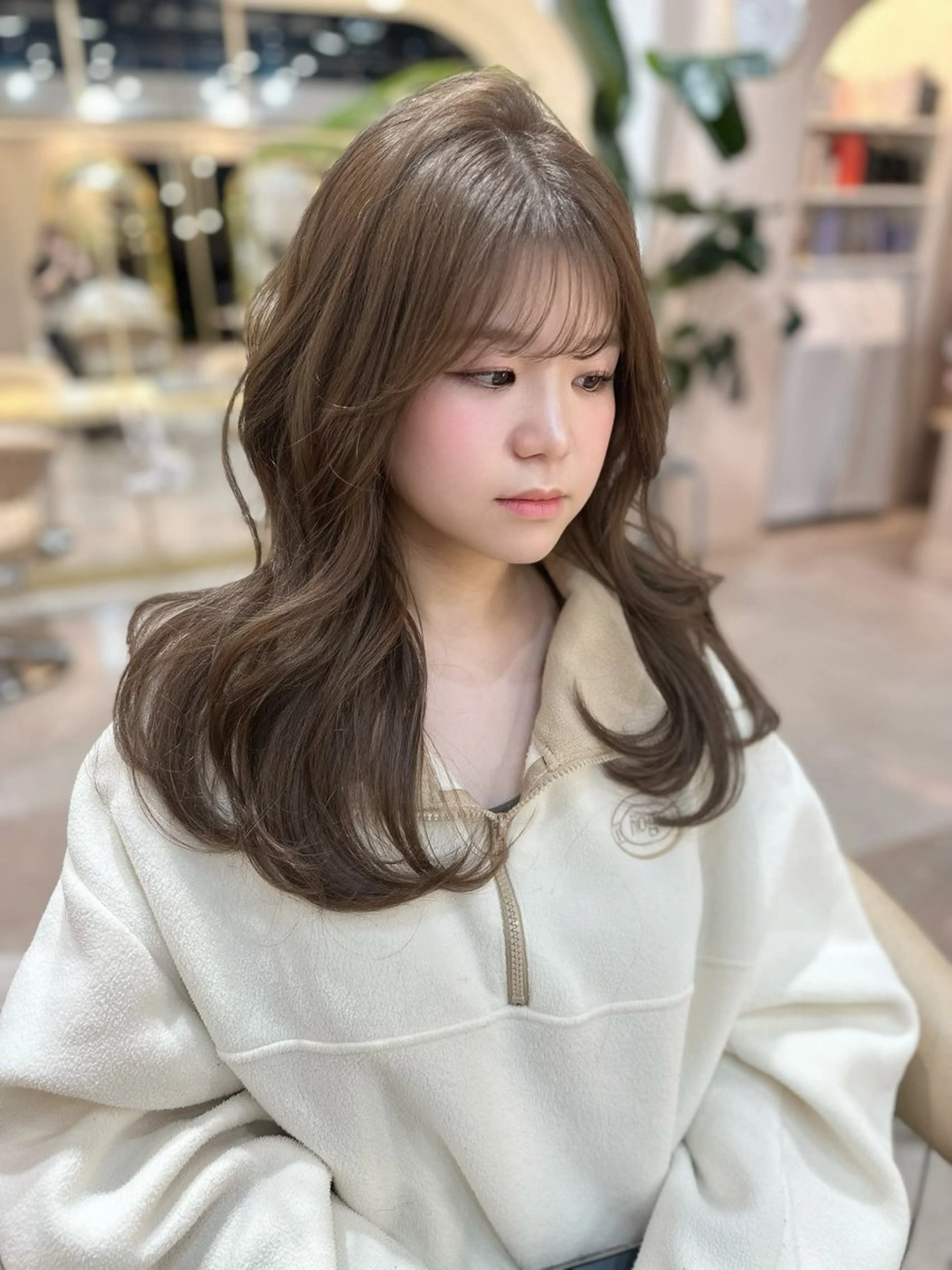 ロング カラー カット ヘアカラー トリートメント Akane レイヤー/艶カラーのヘアスタイル