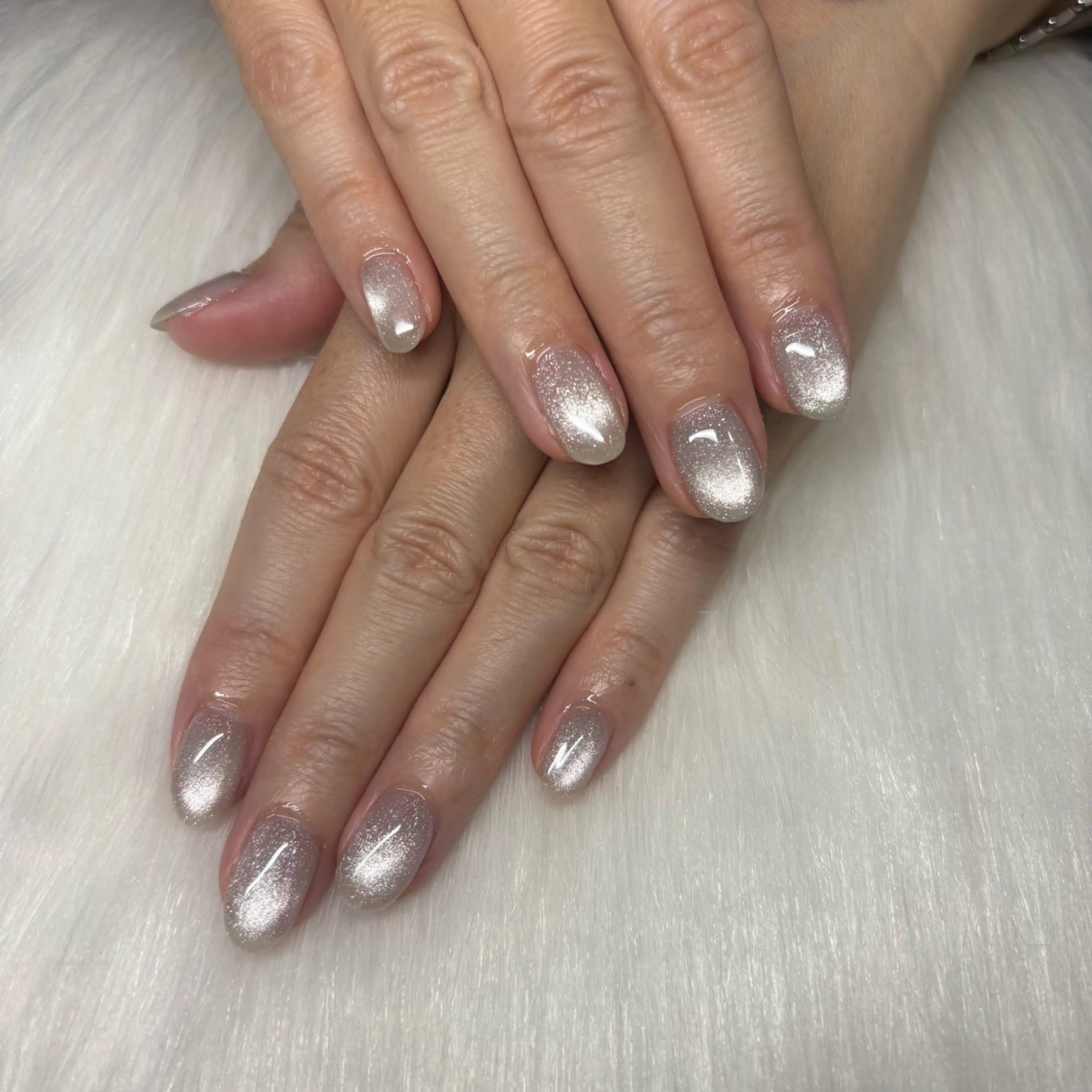 【新規・ハンド・オフなし・ワンカラー/マグネット/ラメグラ】の写真