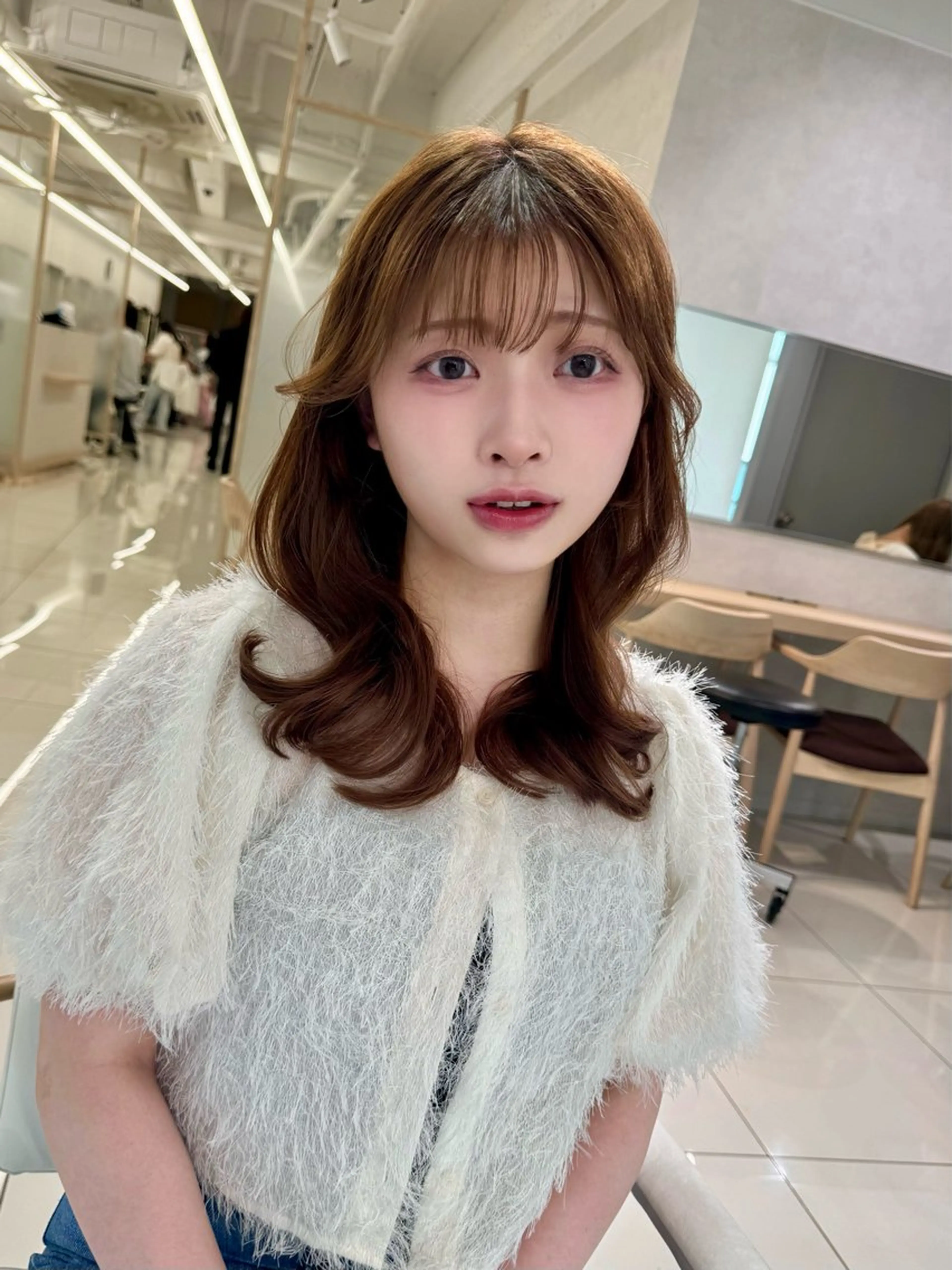 セミロング 三鷹で1番ショート ボブをカットする新谷のヘアスタイル