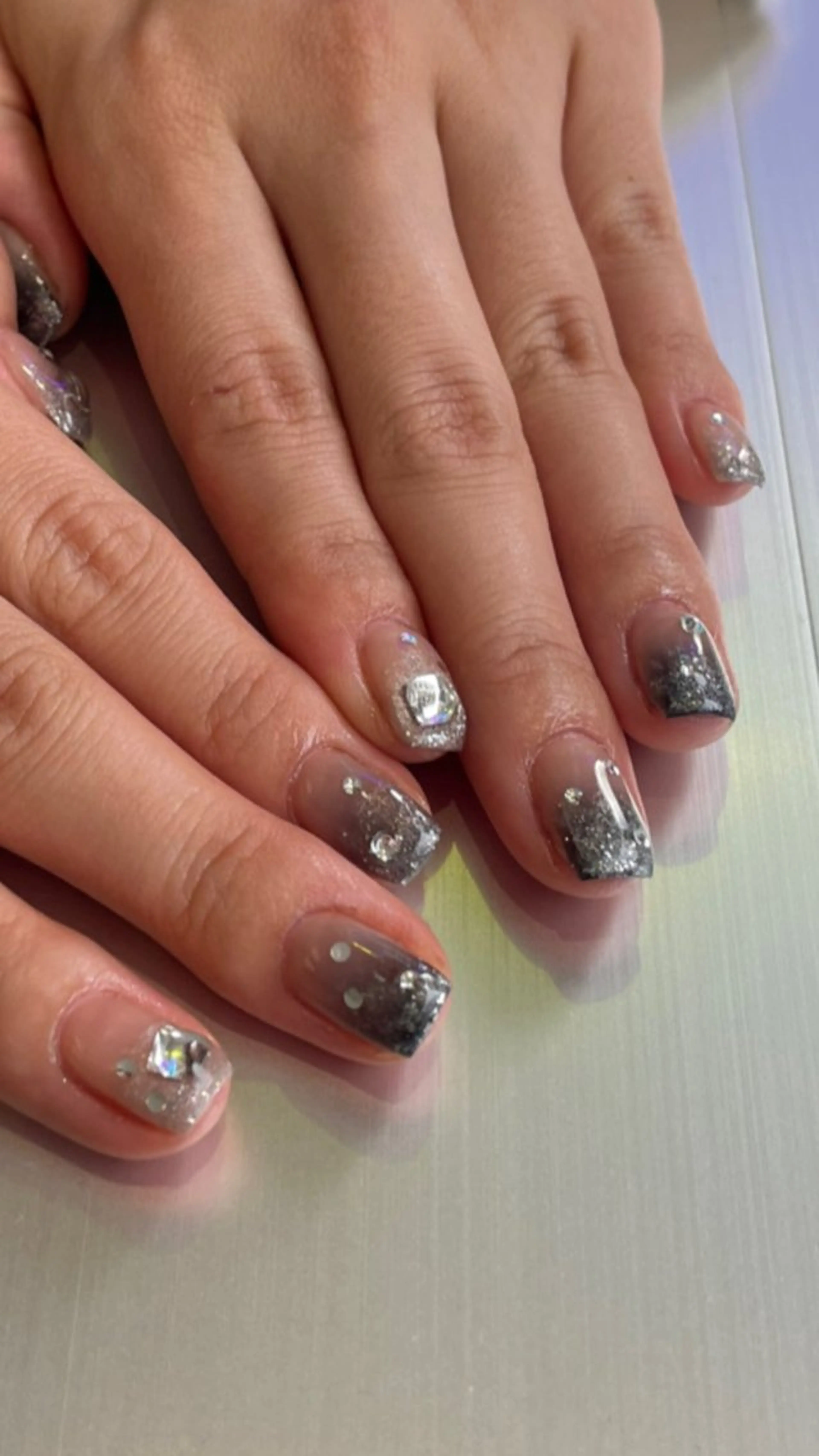 ネイル クルミ/ 💕ワンホンネイルのネイルデザイン