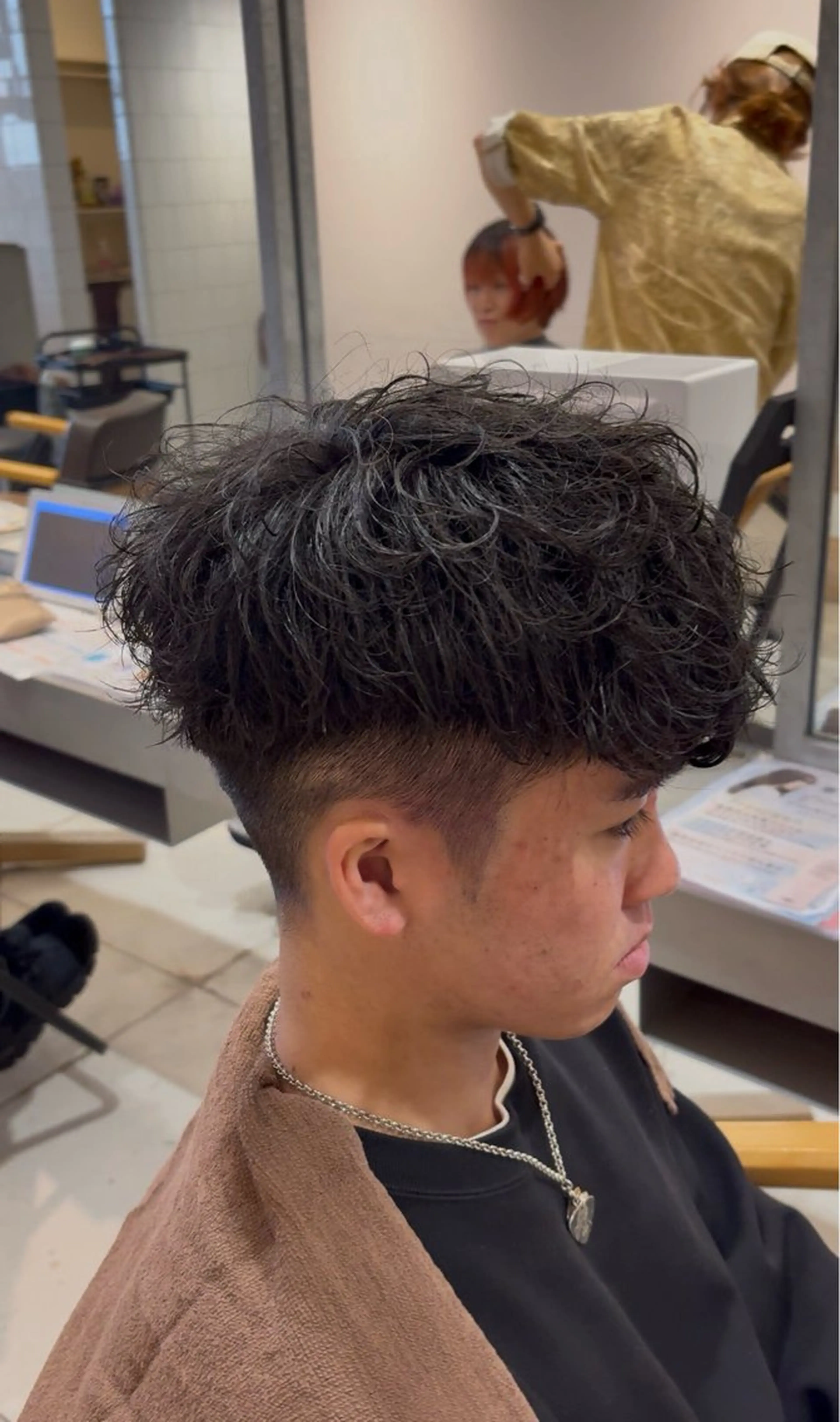 パーマ メンズ メンズパーマ スペインカール カット パーマ 阿世賀 隆太のヘアスタイル