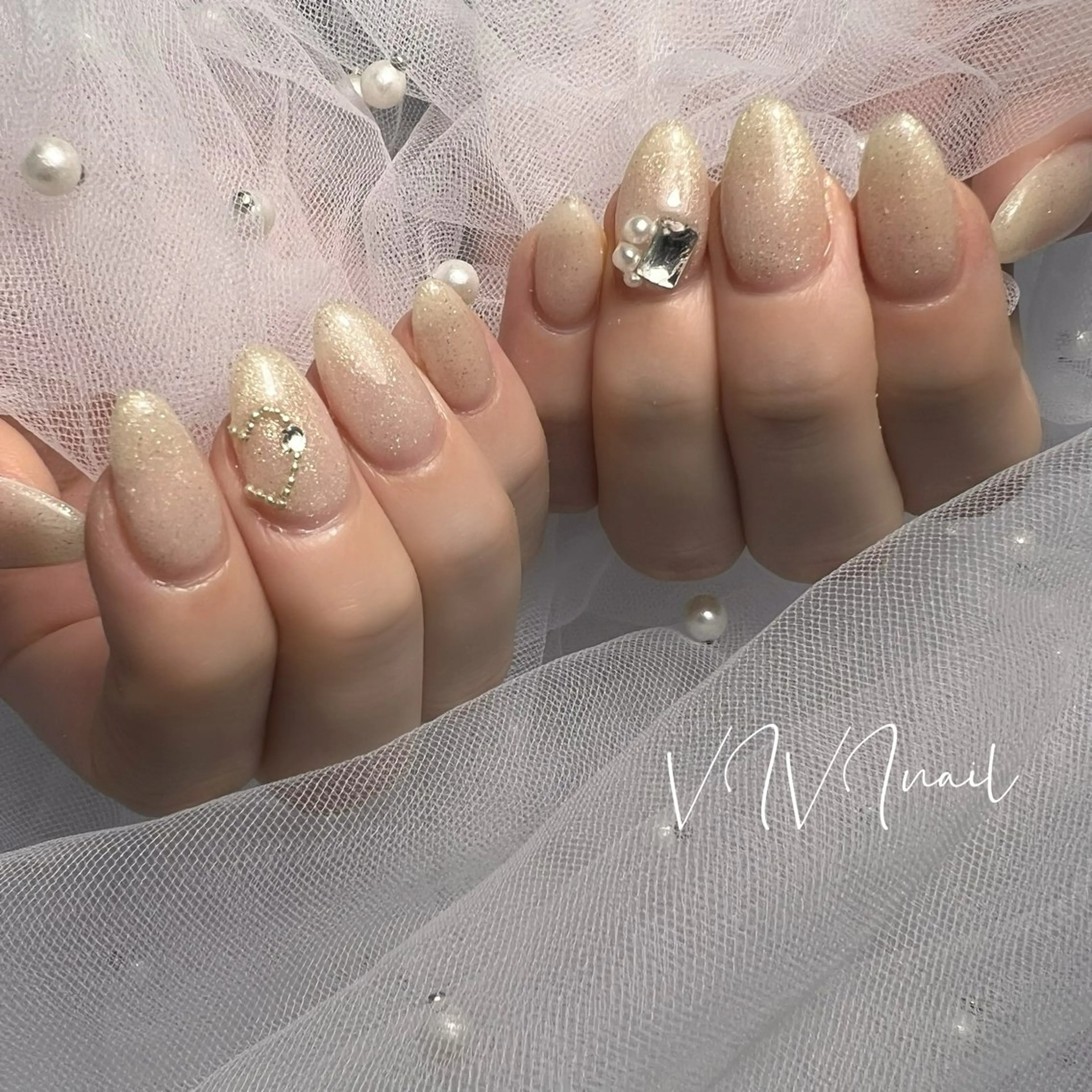 ネイル シンプルネイル ハンドネイル vivi nailのネイルデザイン