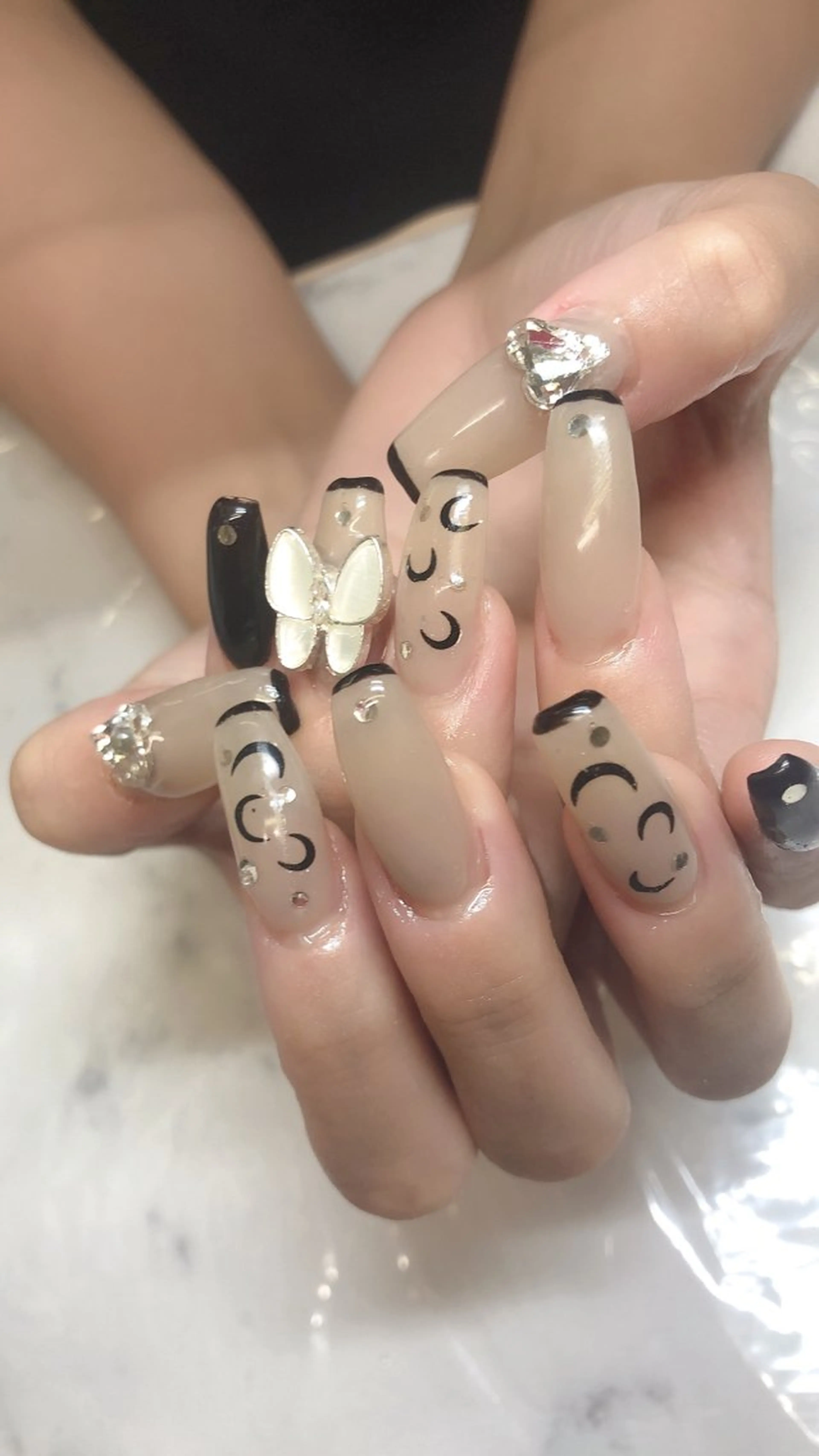 ネイル ✨アン ミユ✨のネイルデザイン