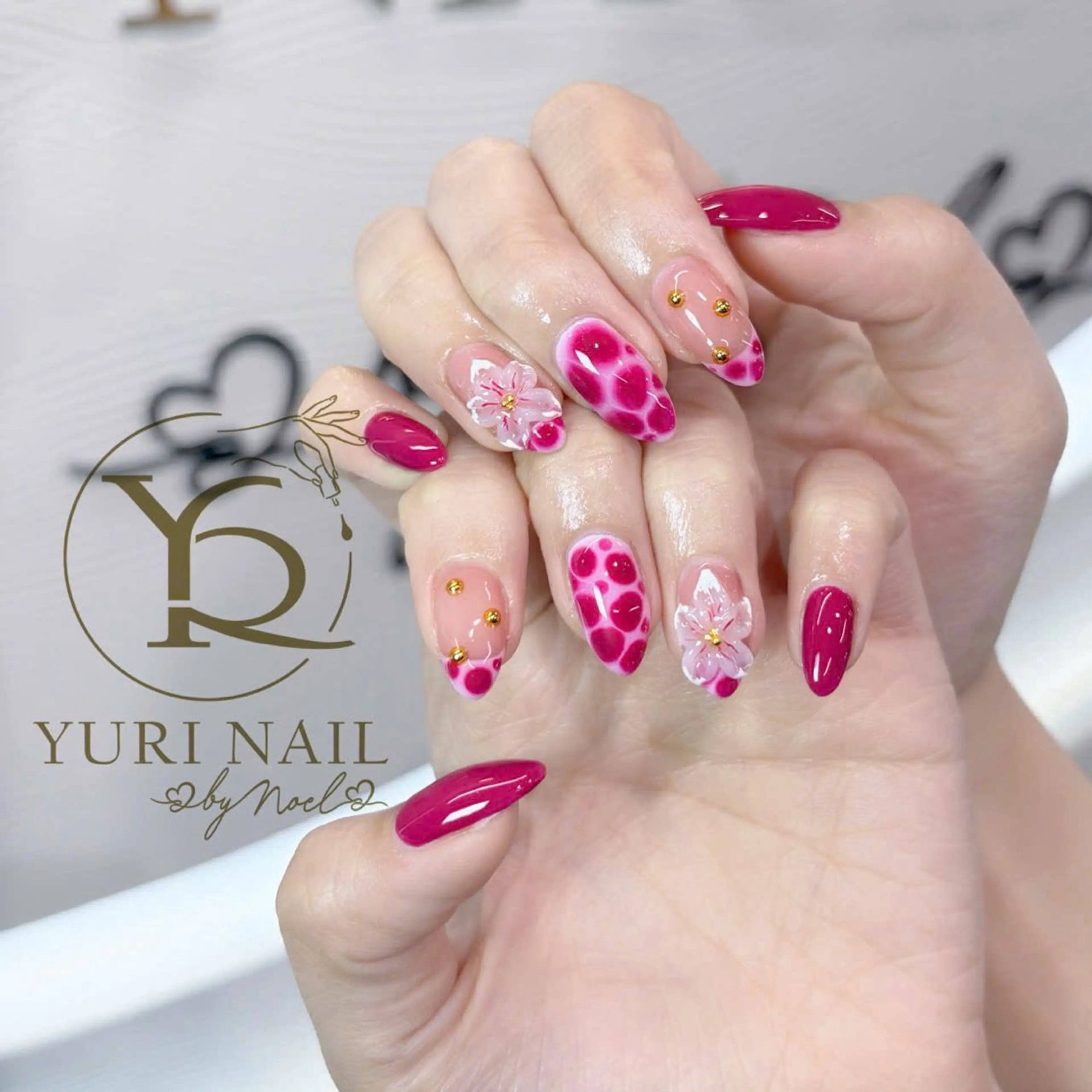 ネイル ハンドネイル フットネイル ハンドケア YURI Nail NARITAのネイルデザイン