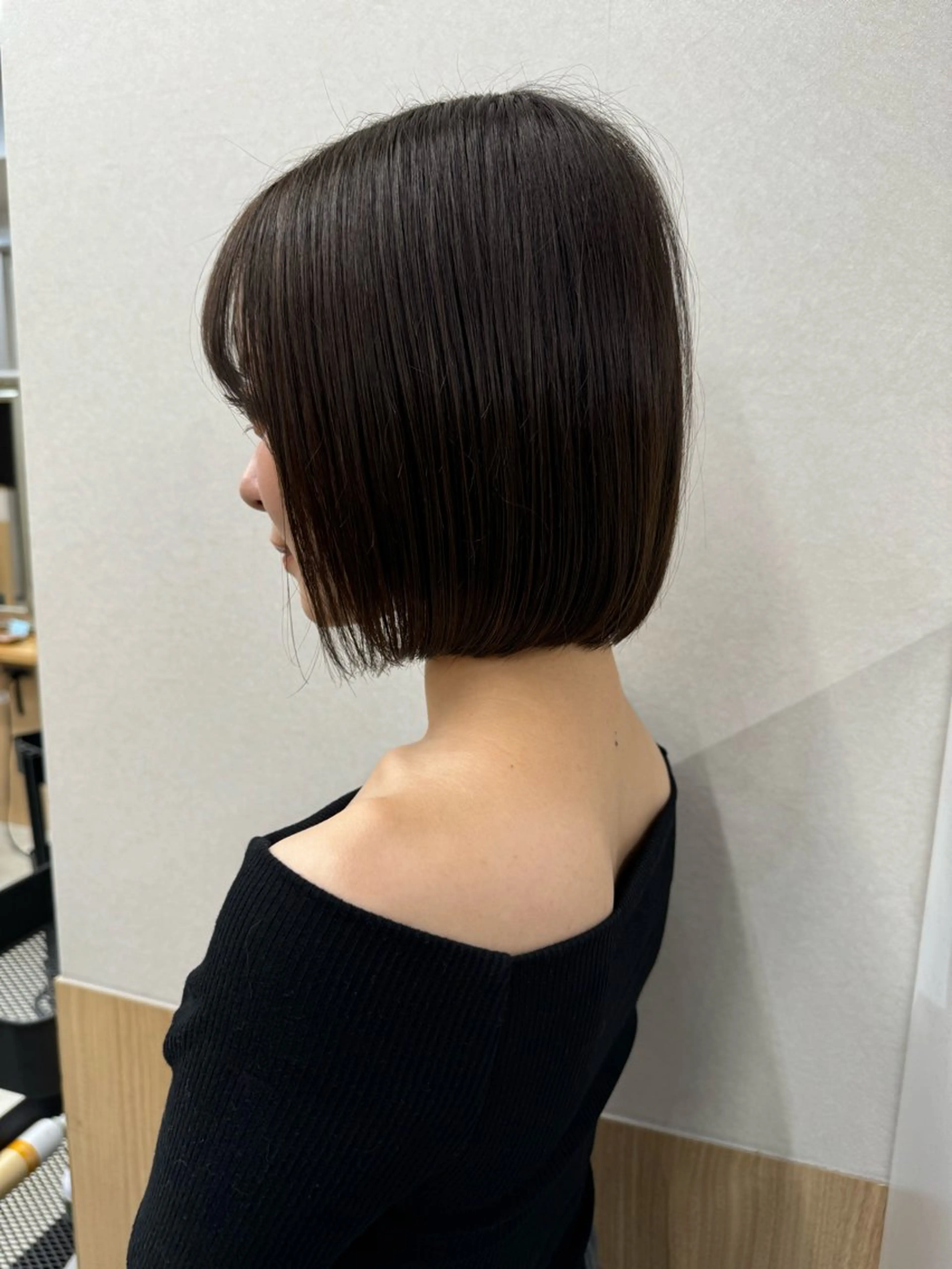 ミディアム トリートメント レイヤー・カット モデル・透明感カラーのヘアスタイル