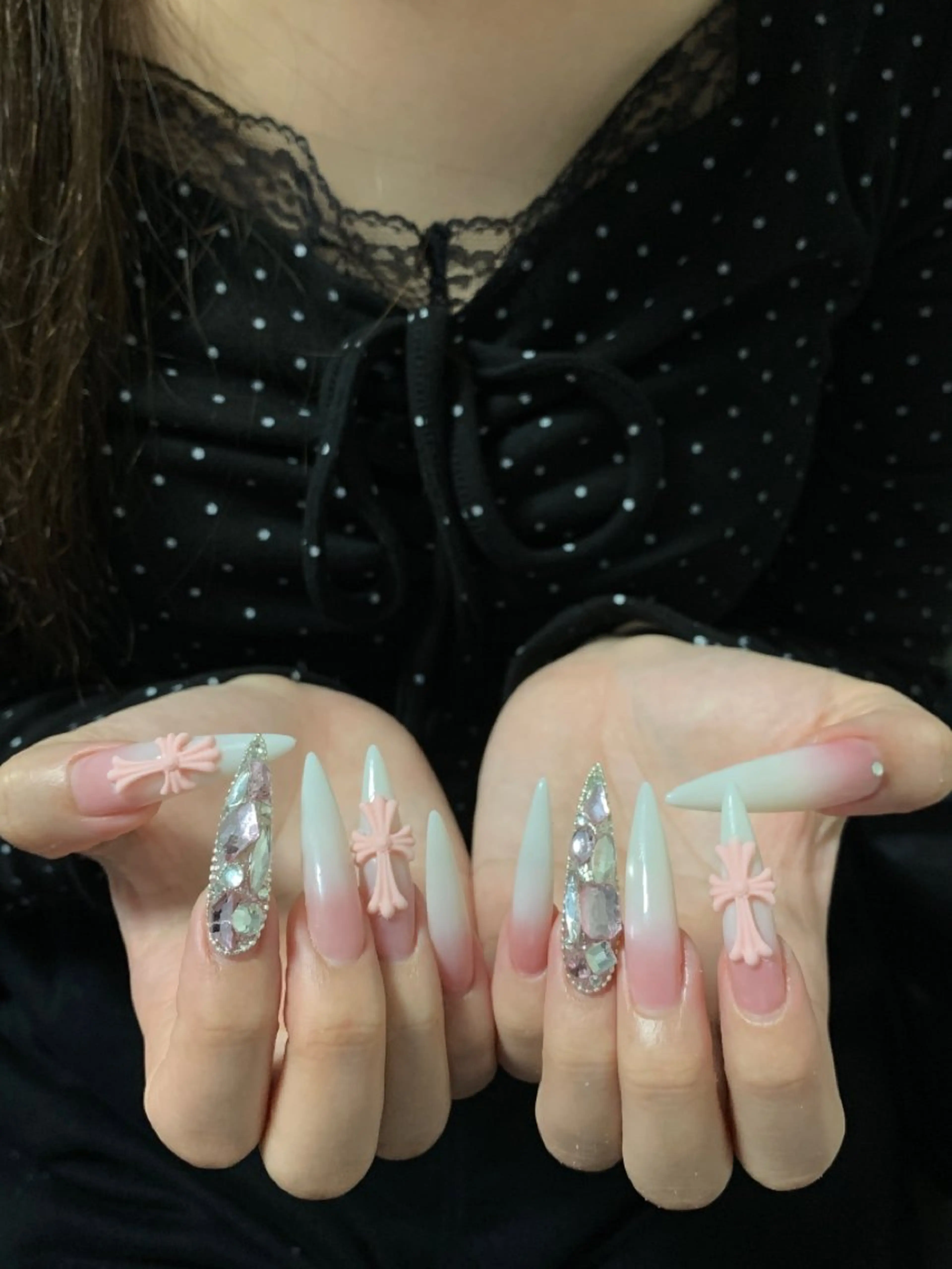 ネイル オーロラネイル クリアネイル 成人式 フラッシュネイル ジェルネイル ハンドネイル ZUZU AMEE NAILのネイルデザイン