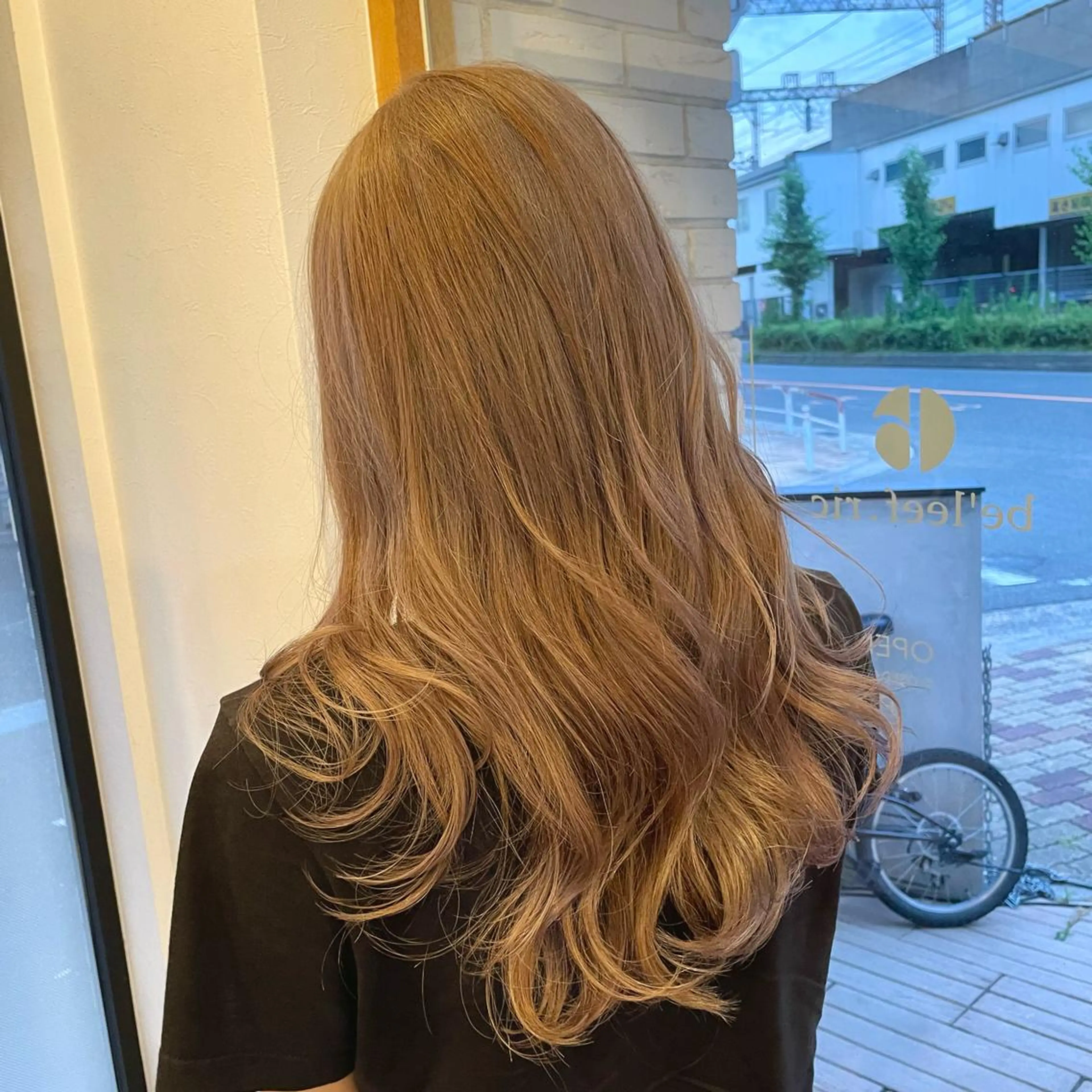 ロング カラー ヘアアレンジ ベージュカラー ミルクティーベージュ 🎗秋山勇/ GEAR.代表のヘアスタイル
