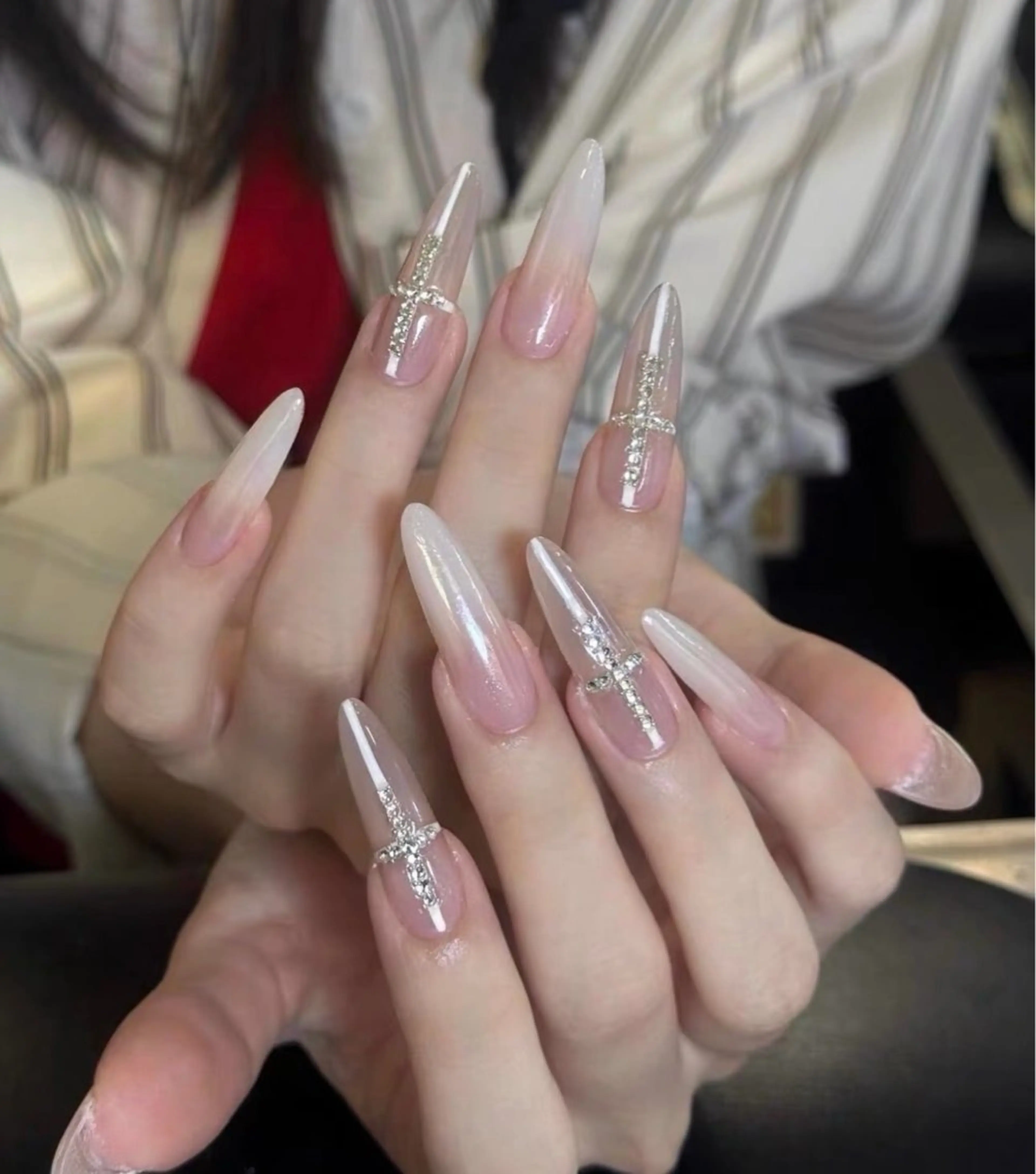 ネイル フレンチネイル キラキラネイル 韓国ネイル シンプルネイル ワンホンネイル ハンドネイル MEI Nailのネイルデザイン