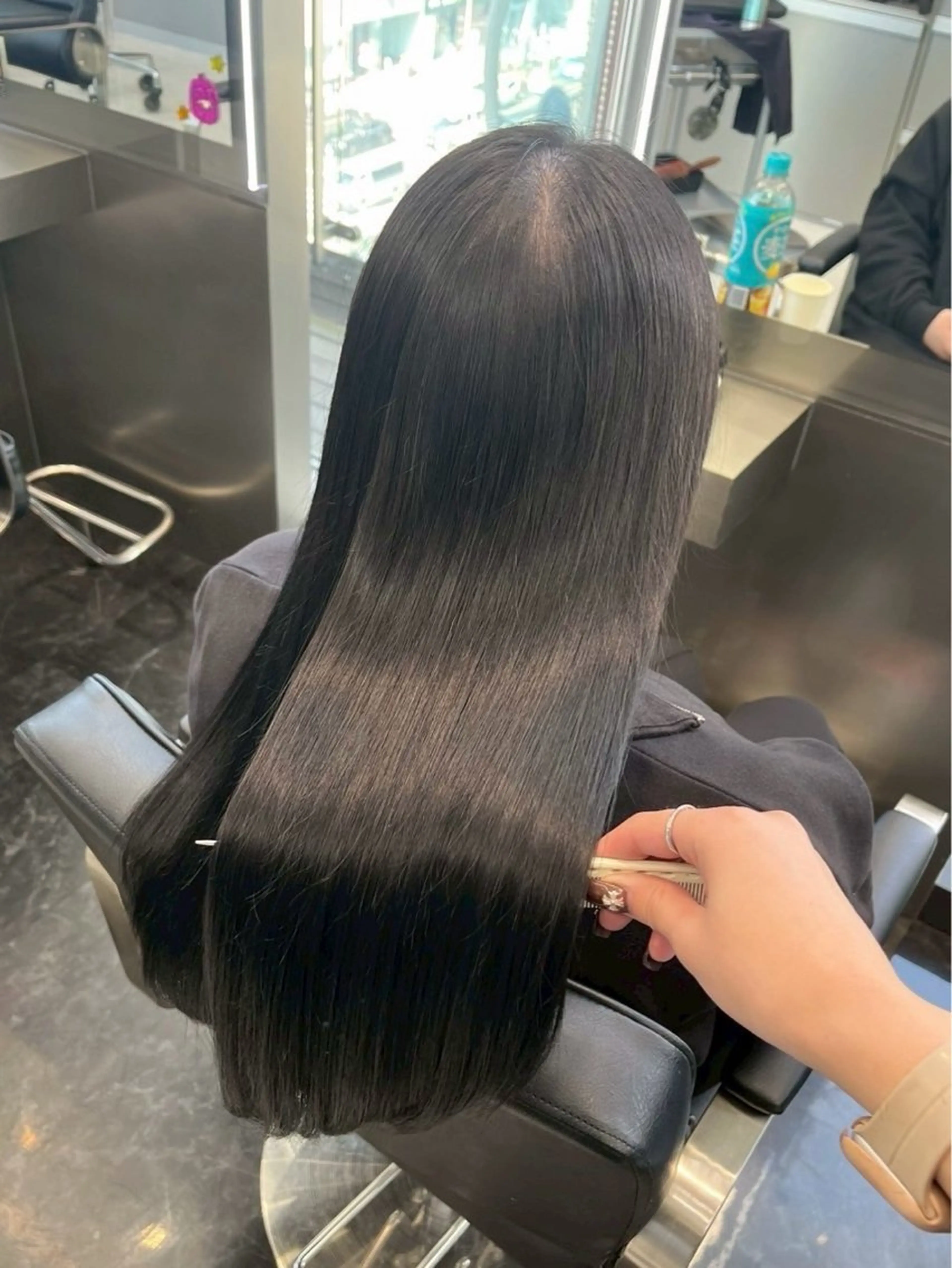 ロング カラー パーマ 【うねり/広がり/ 縮毛矯正】💟まなみのヘアスタイル