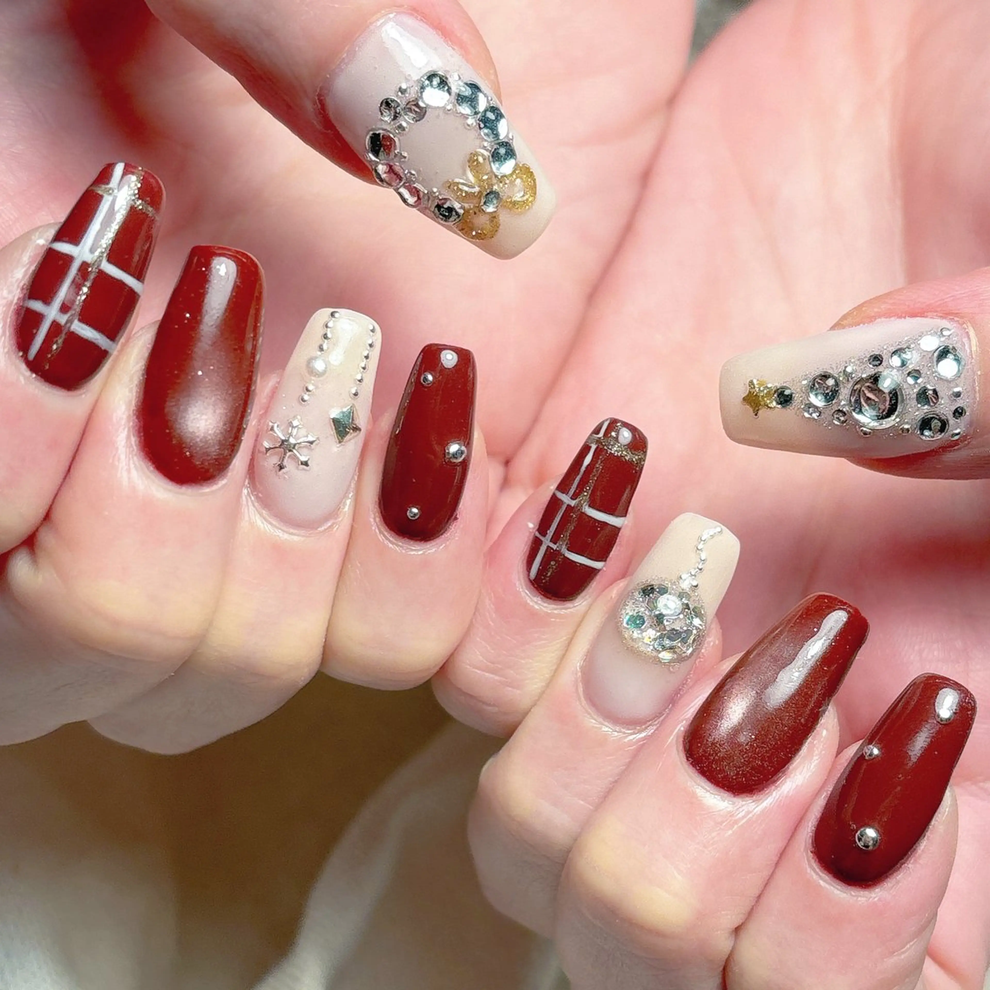 ネイル POPPY nail Yumiのネイルデザイン