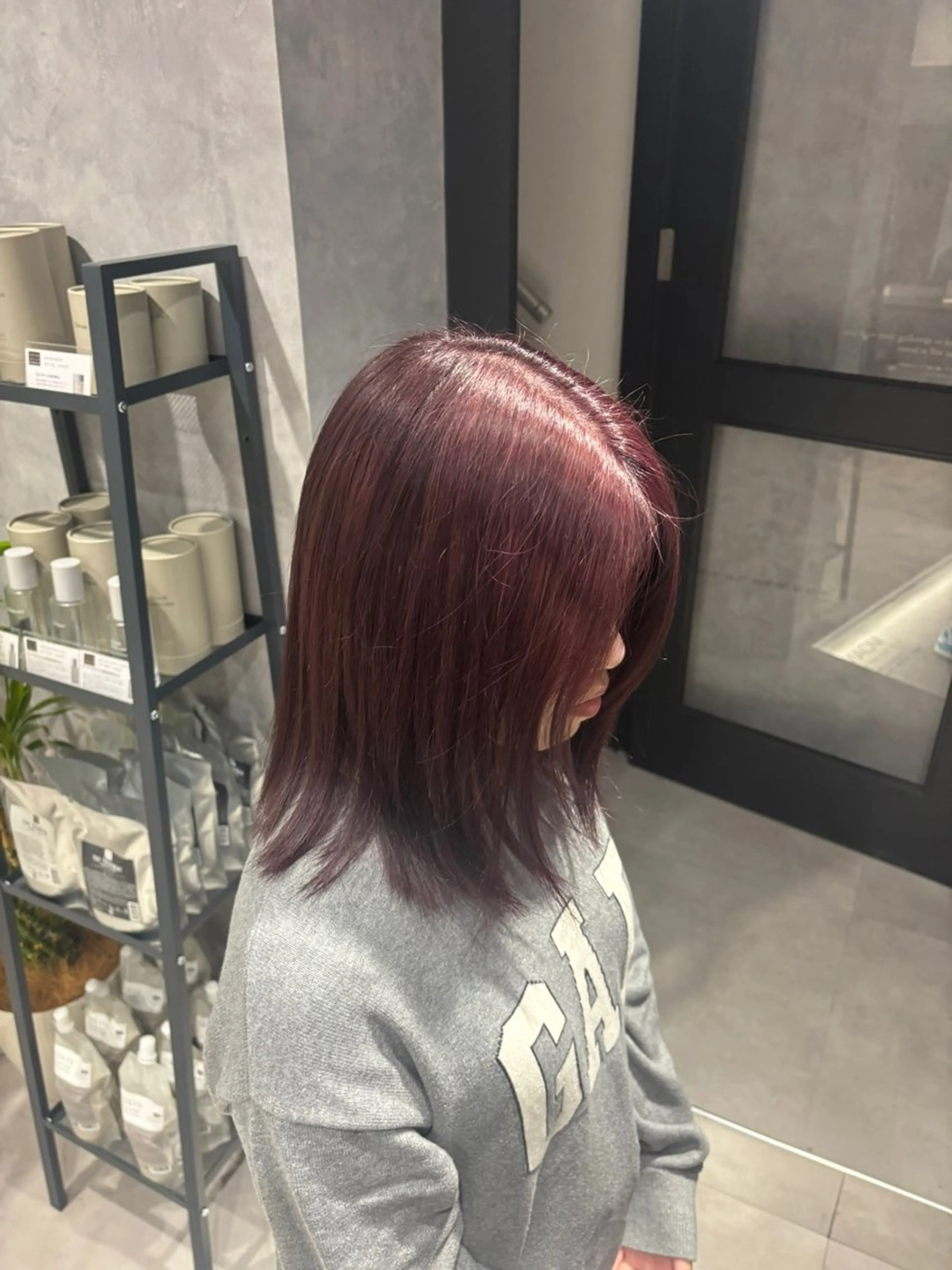 ミディアム カラー ラベンダーカラー ラベンダーピンク ピンクカラー 長橋 ももかのヘアスタイル