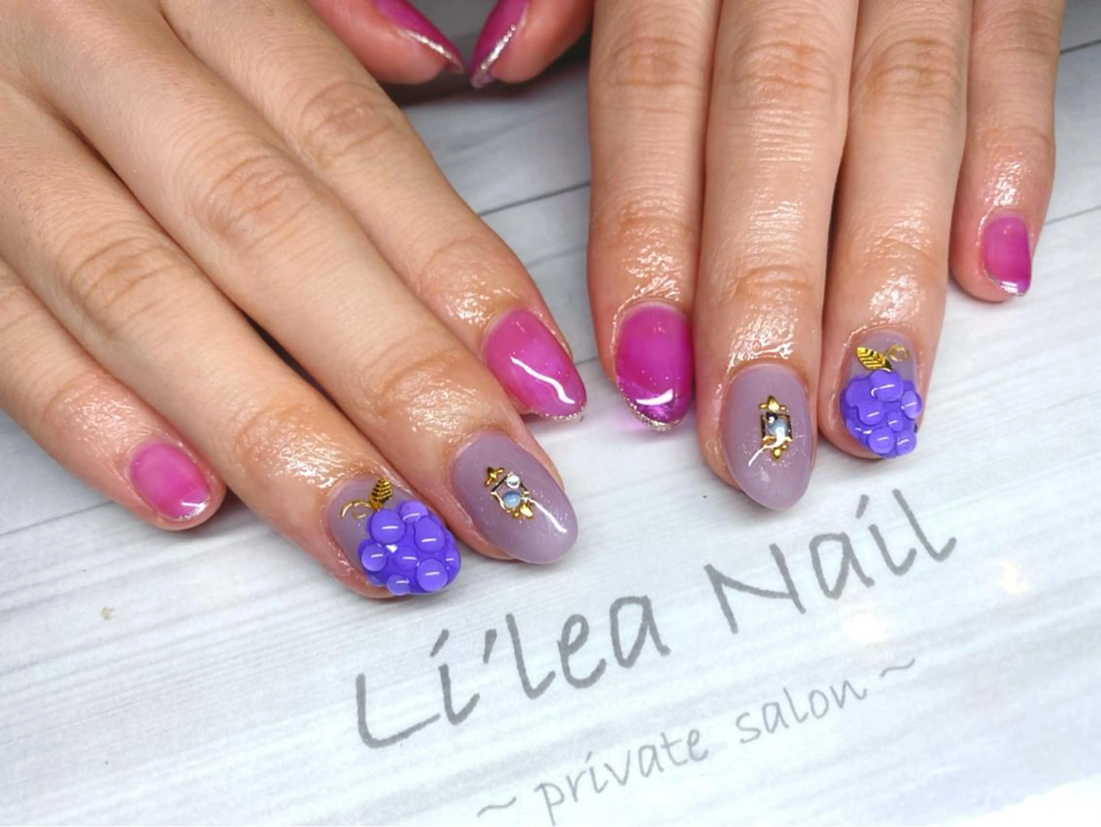ネイル Li'leaNail AINAのネイルデザイン