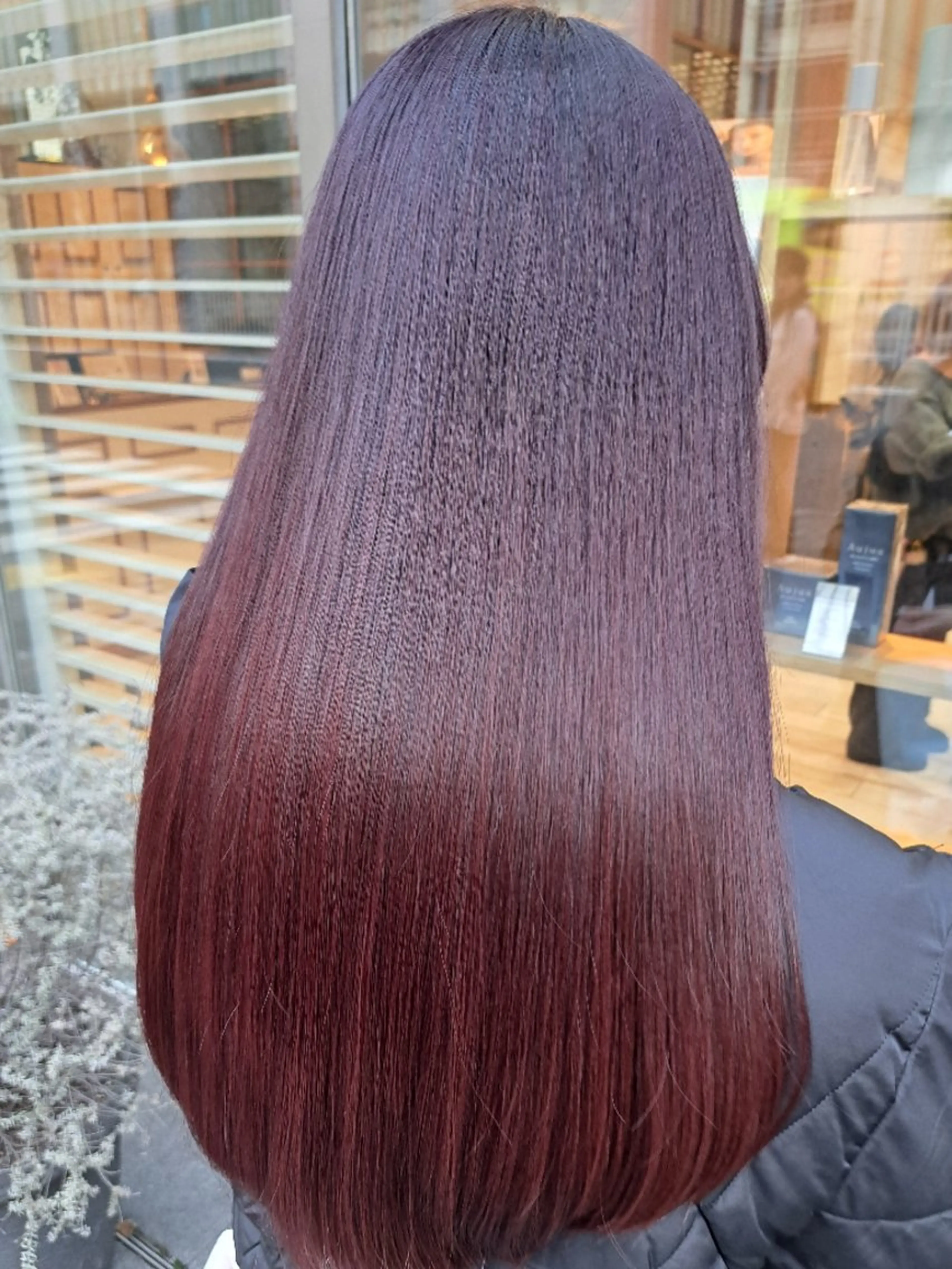 ロング カラー ブリーチ ラベンダーカラー ブリーチなしカラー レッドカラー ヘアカラー ＭＩＹＵ/透明感 渋谷/ベージュカラーのヘアスタイル