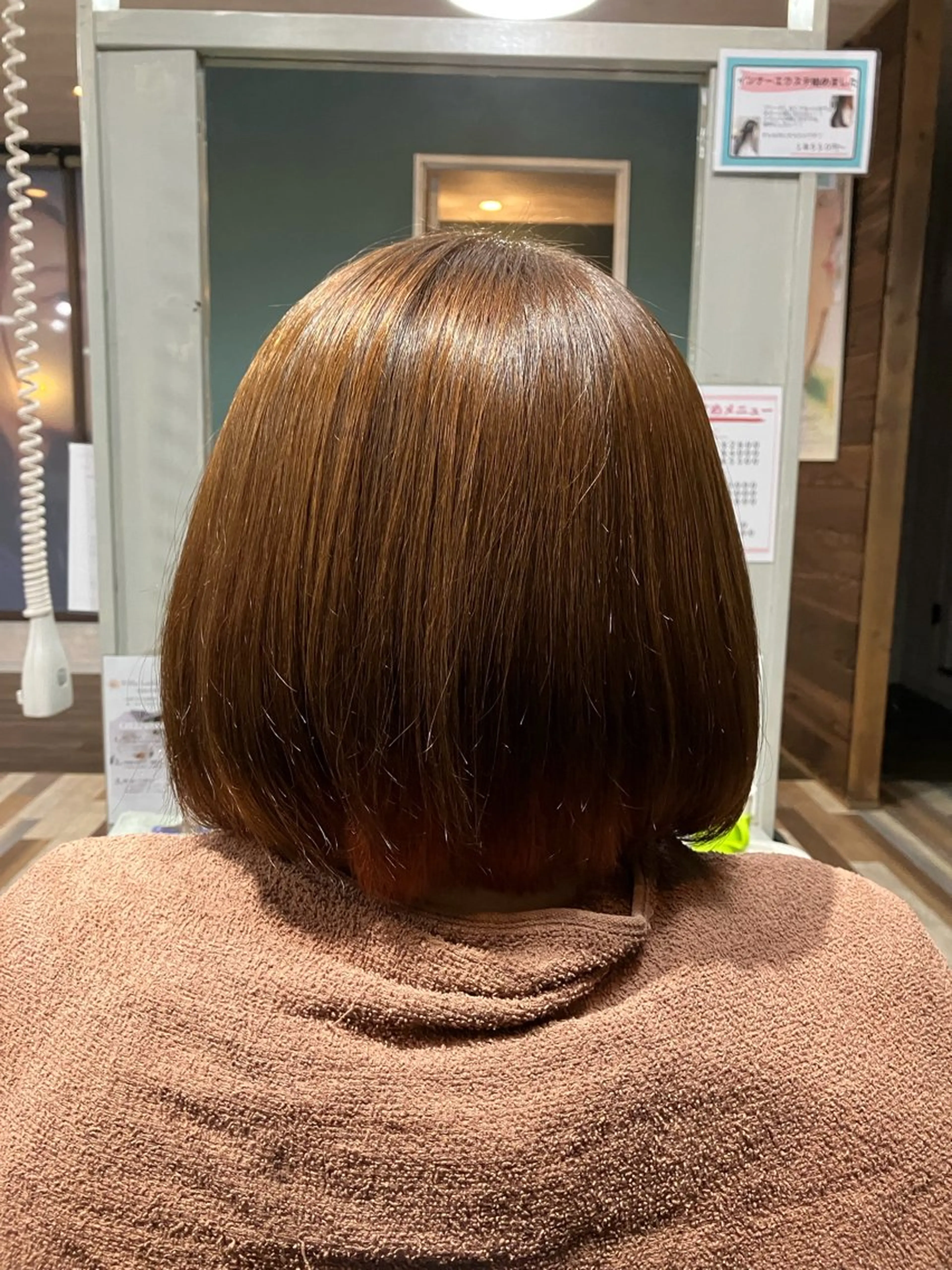 カラー 坂本 明子のヘアスタイル